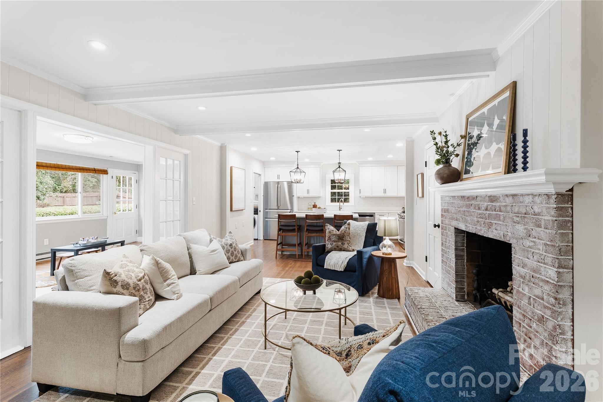 4901 Charmapeg Avenue