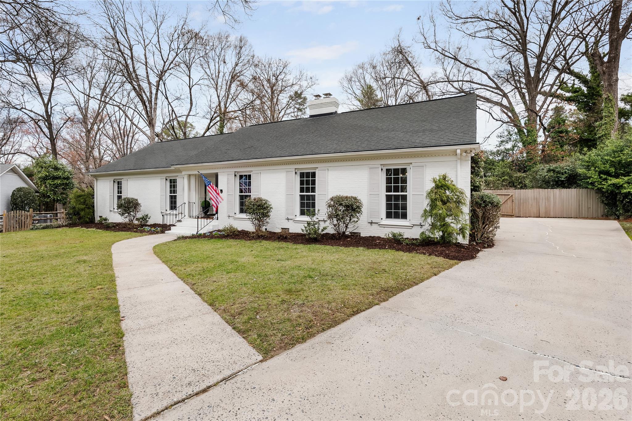 4901 Charmapeg Avenue