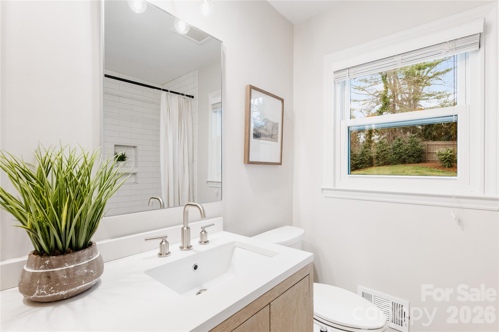 4901 Charmapeg Avenue