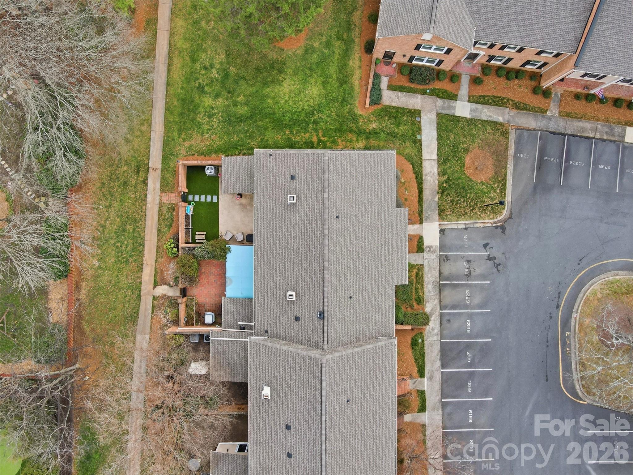 6825 Constitution Lane