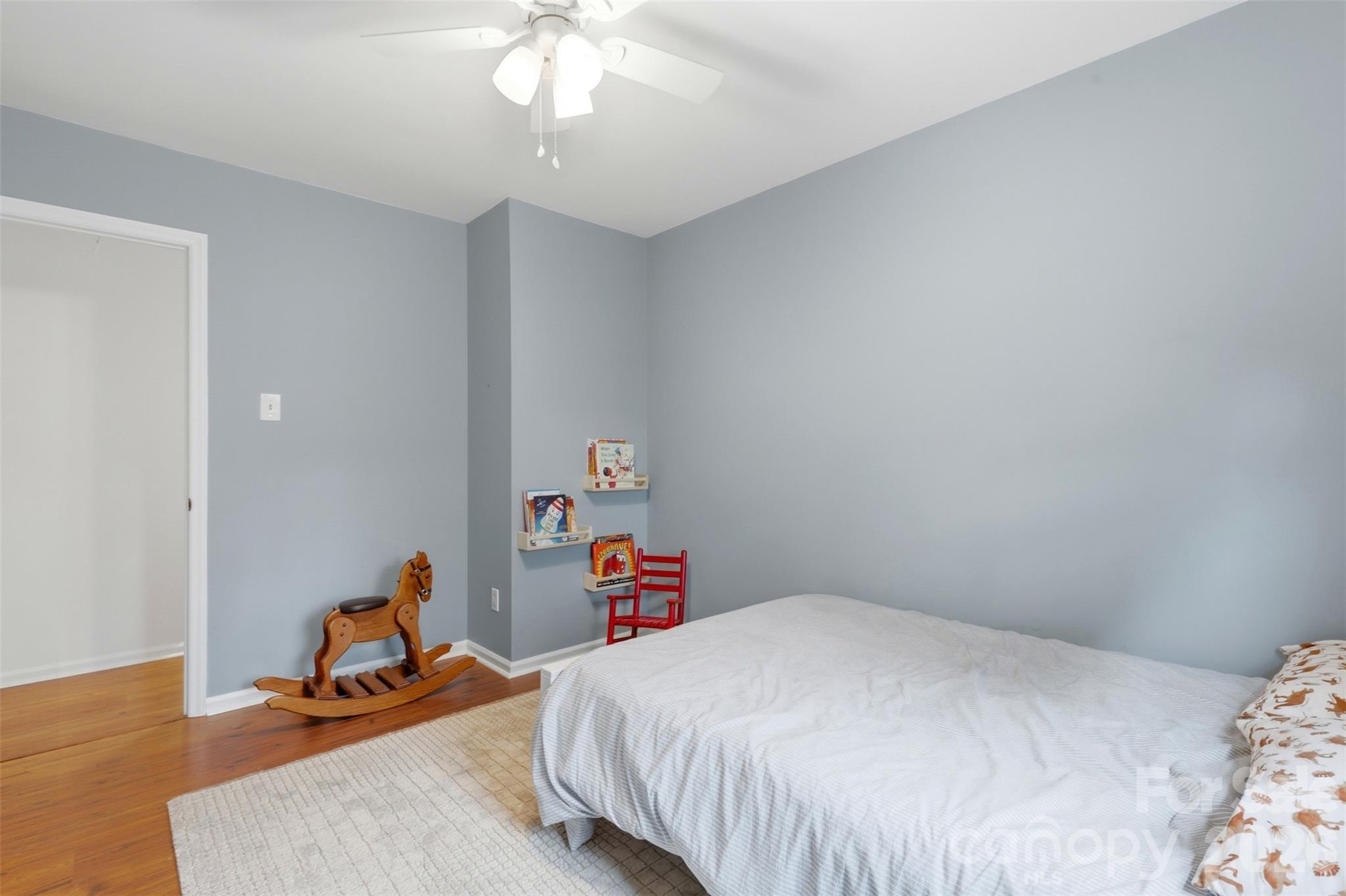 6825 Constitution Lane