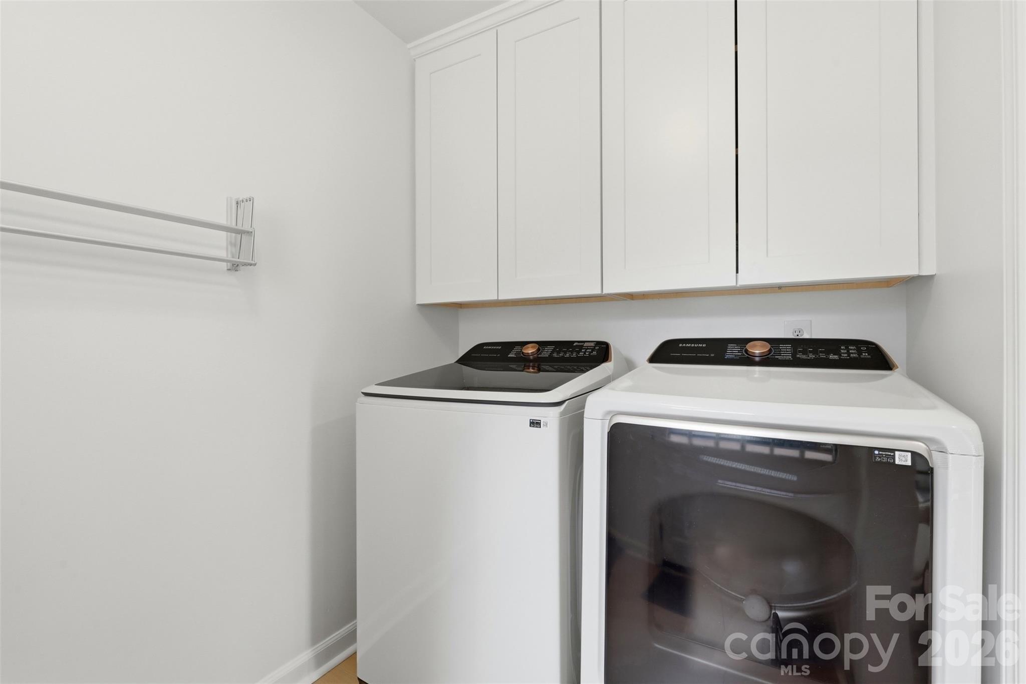 6825 Constitution Lane