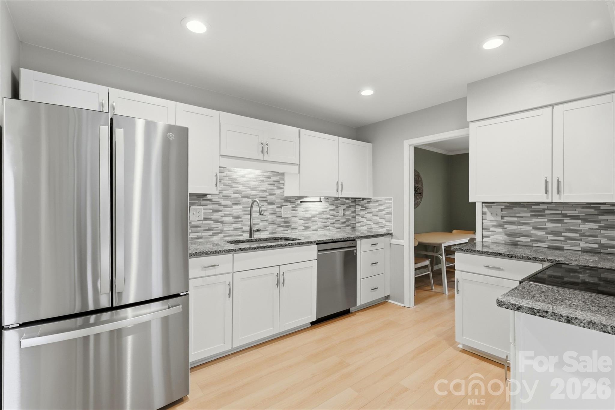 6825 Constitution Lane