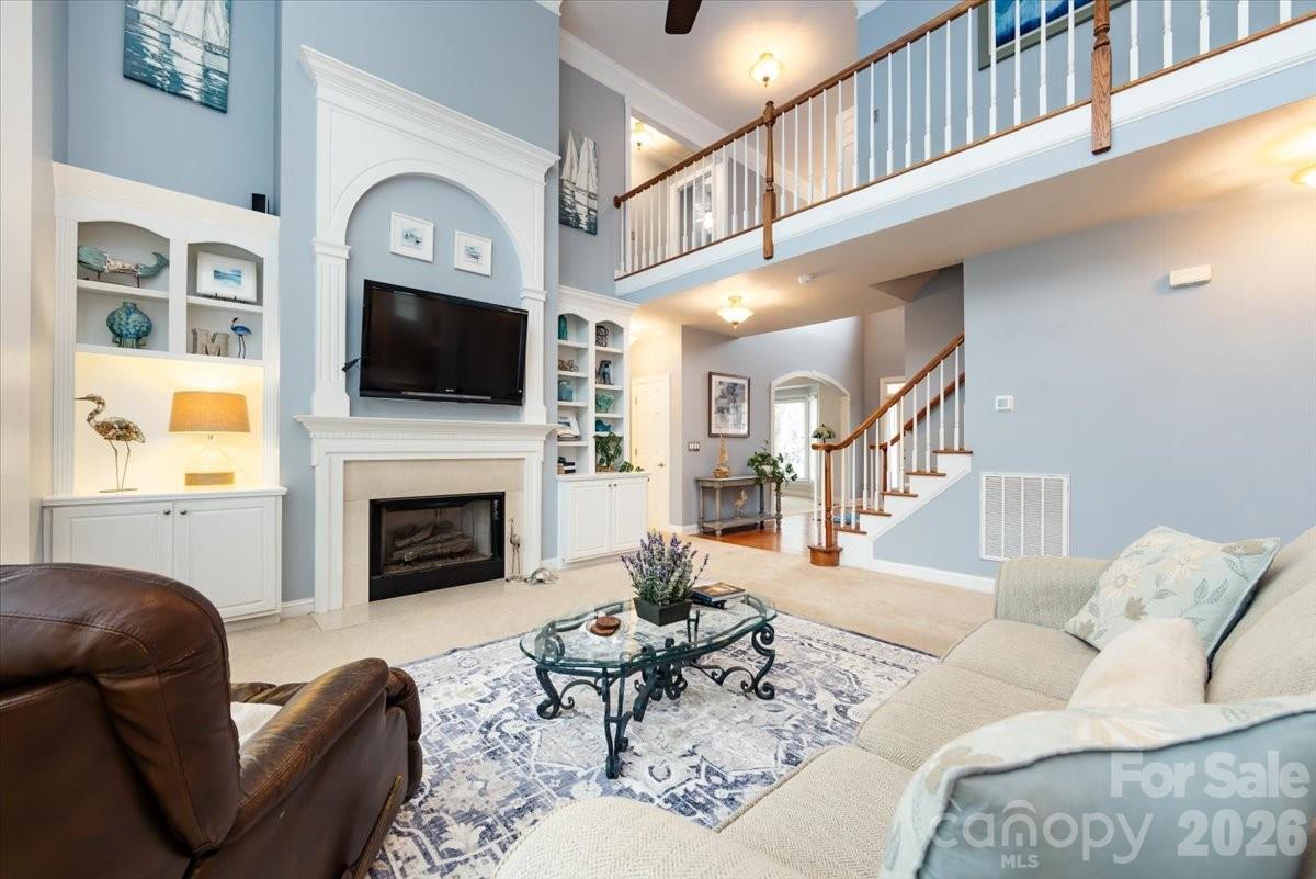 5803 Silver Creek Drive