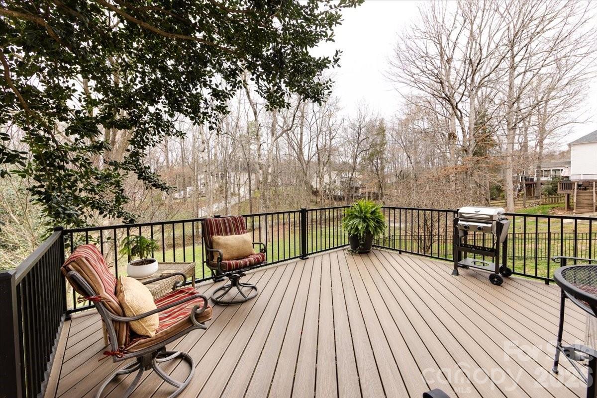 5803 Silver Creek Drive