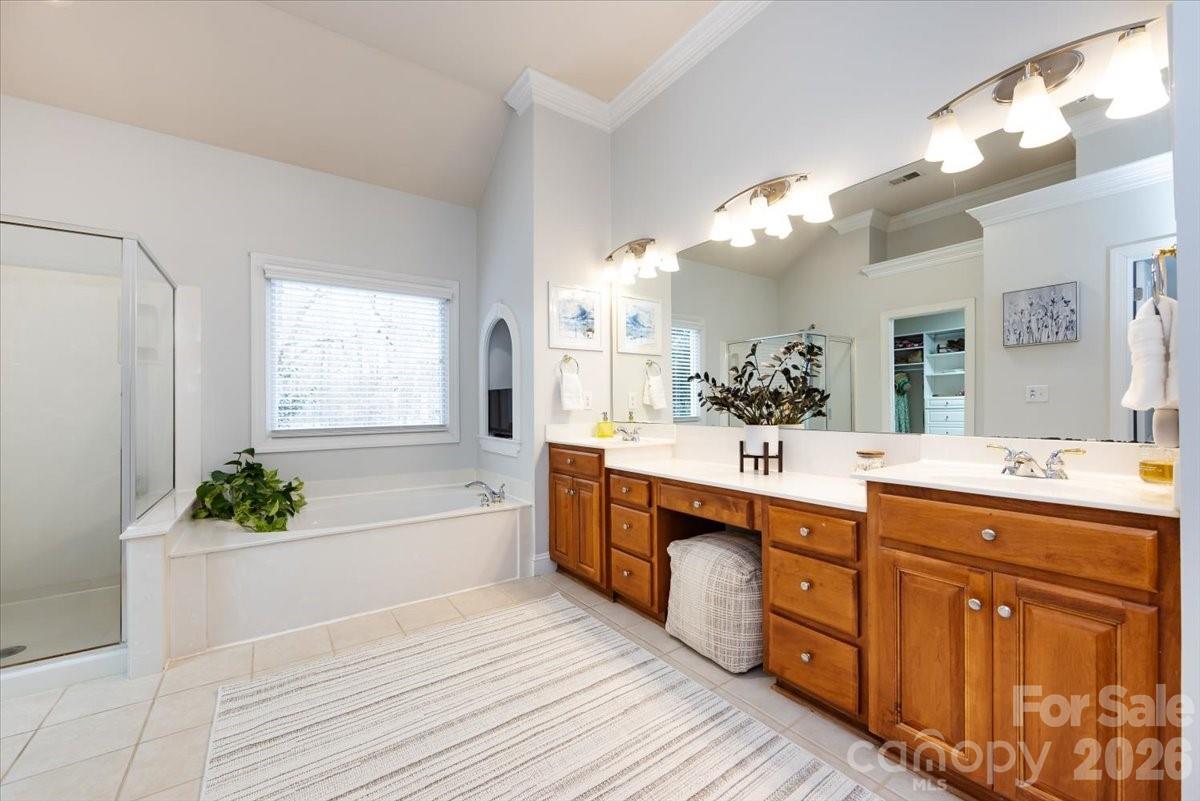 5803 Silver Creek Drive