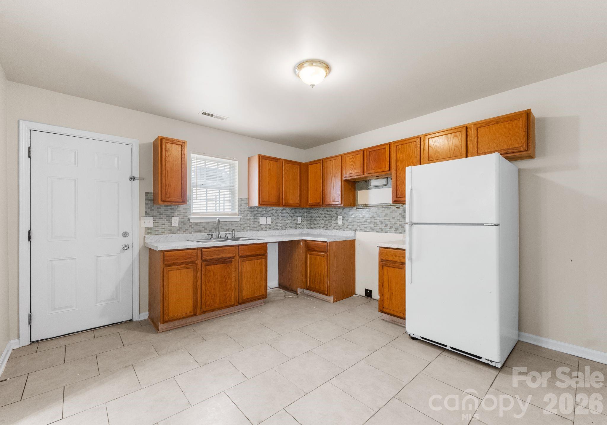 5152 Brooktree Drive