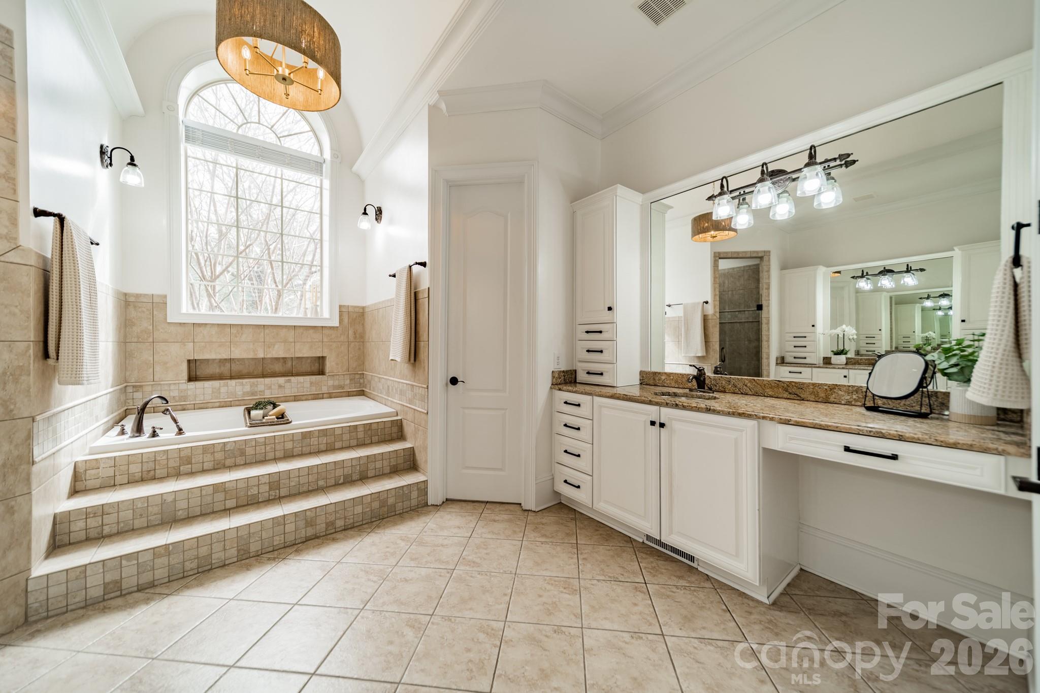 1224 Silver Arrow Court