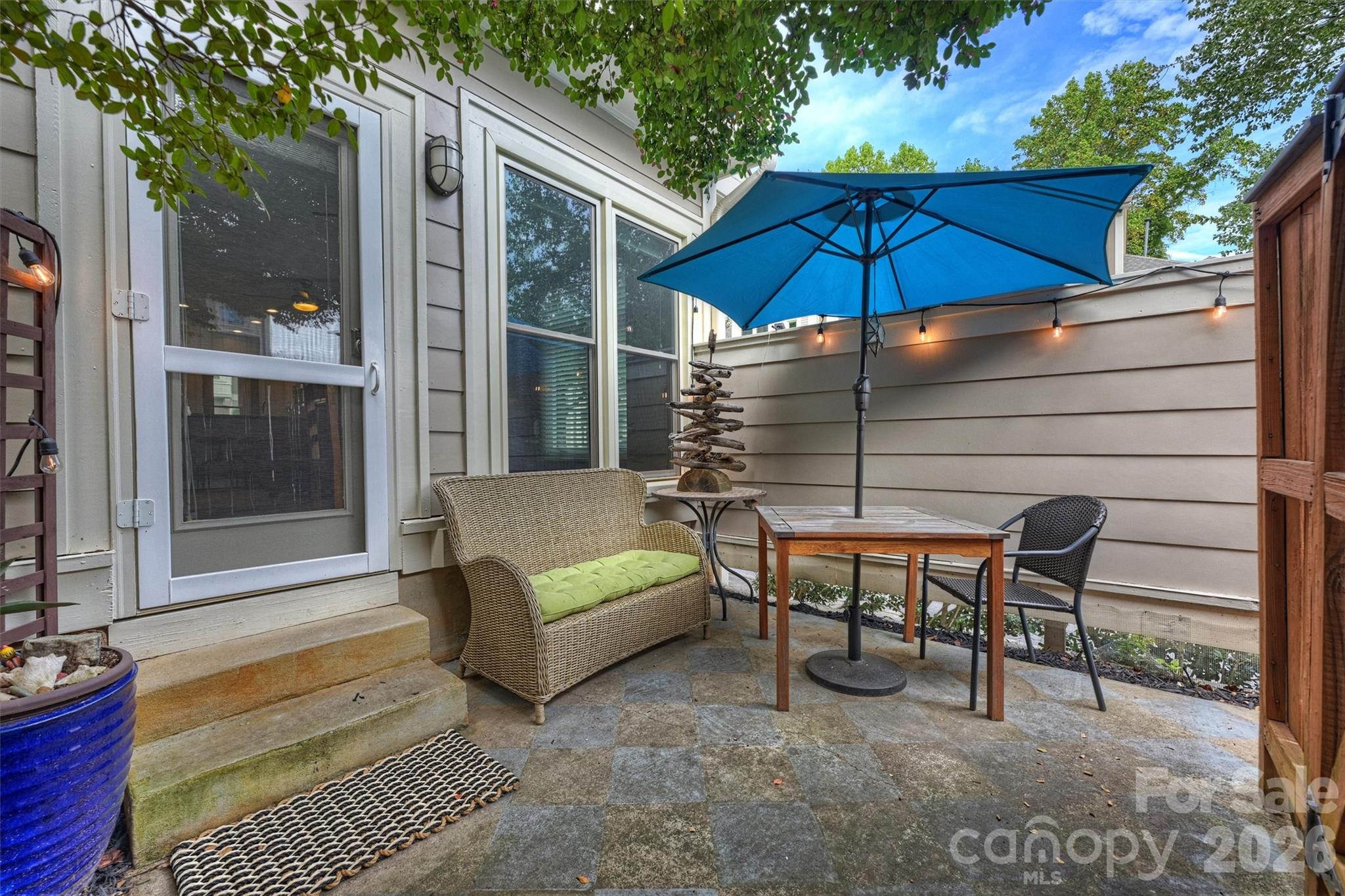 1073 Park West Drive