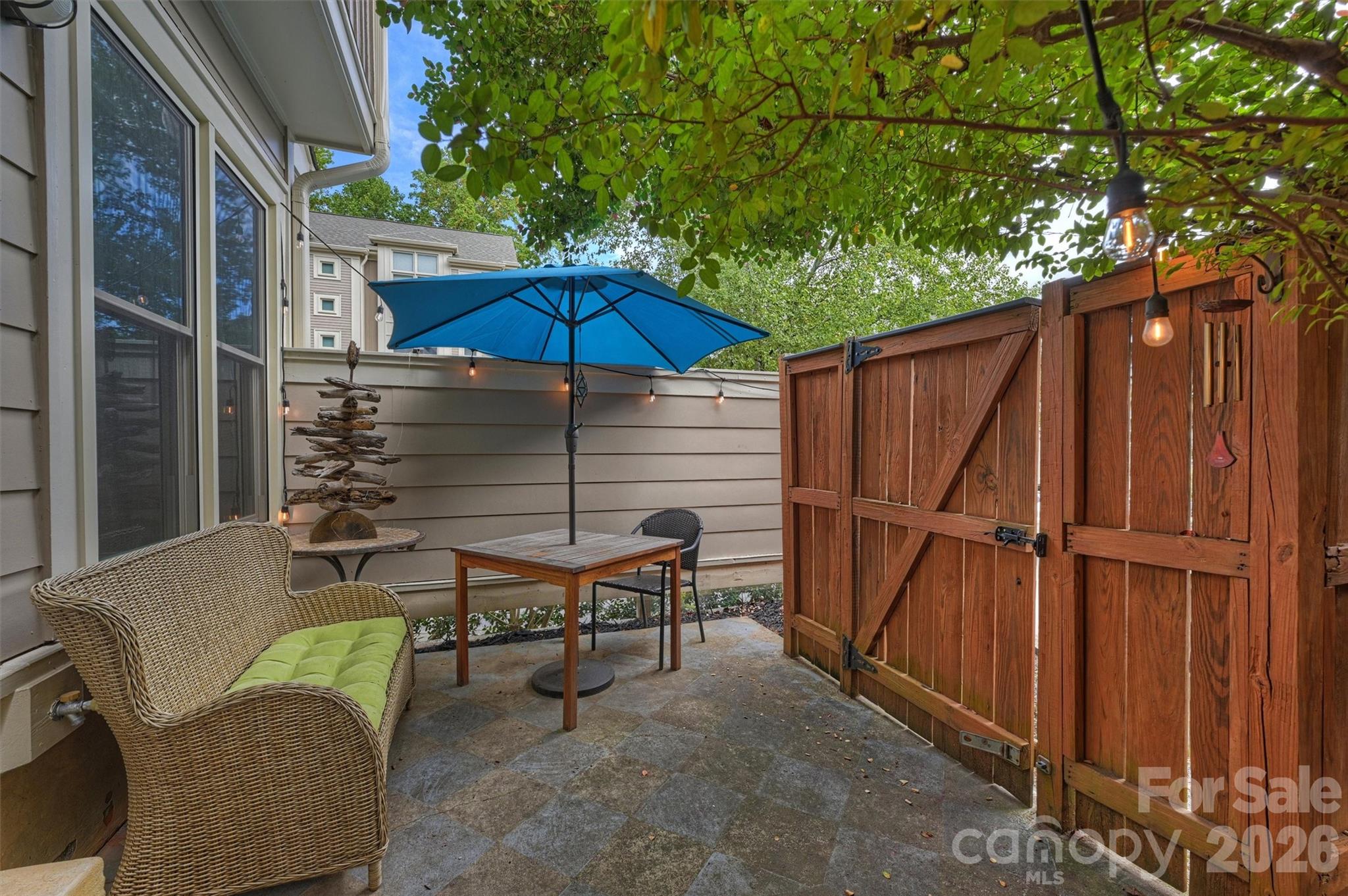 1073 Park West Drive