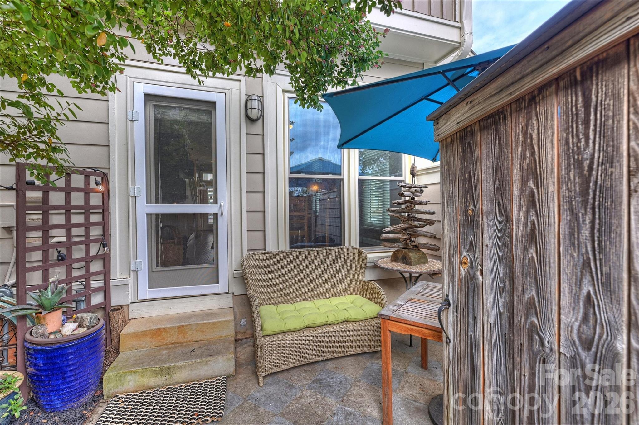 1073 Park West Drive