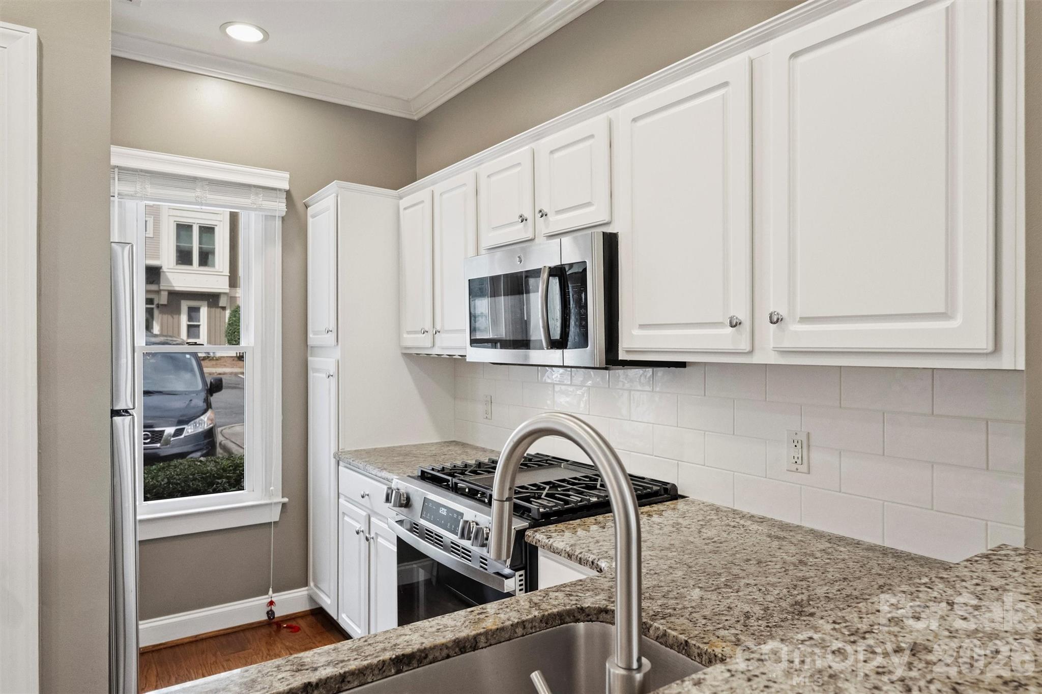 1073 Park West Drive