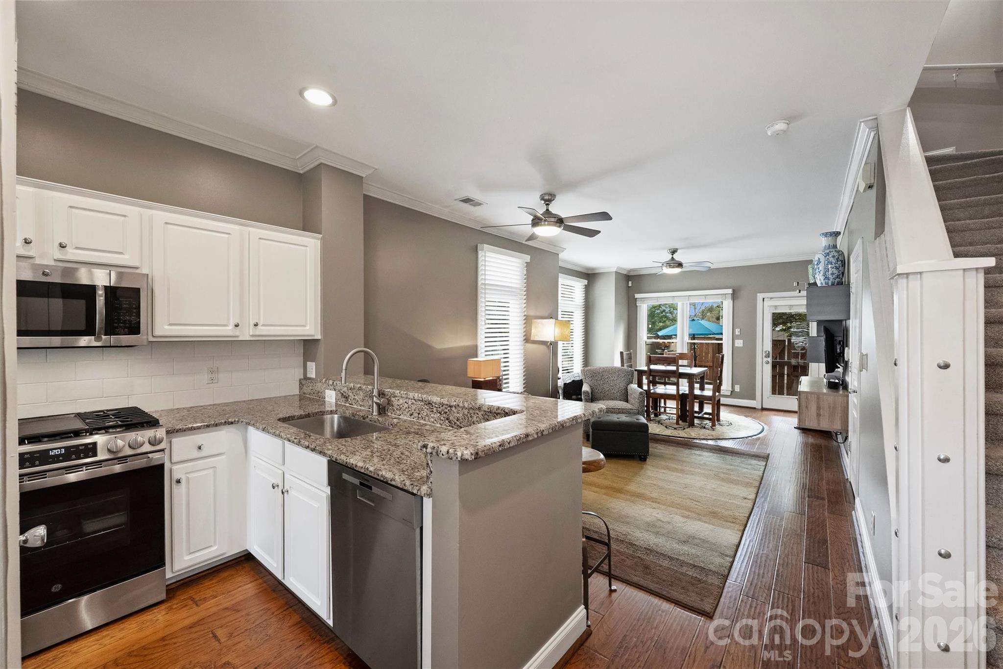 1073 Park West Drive