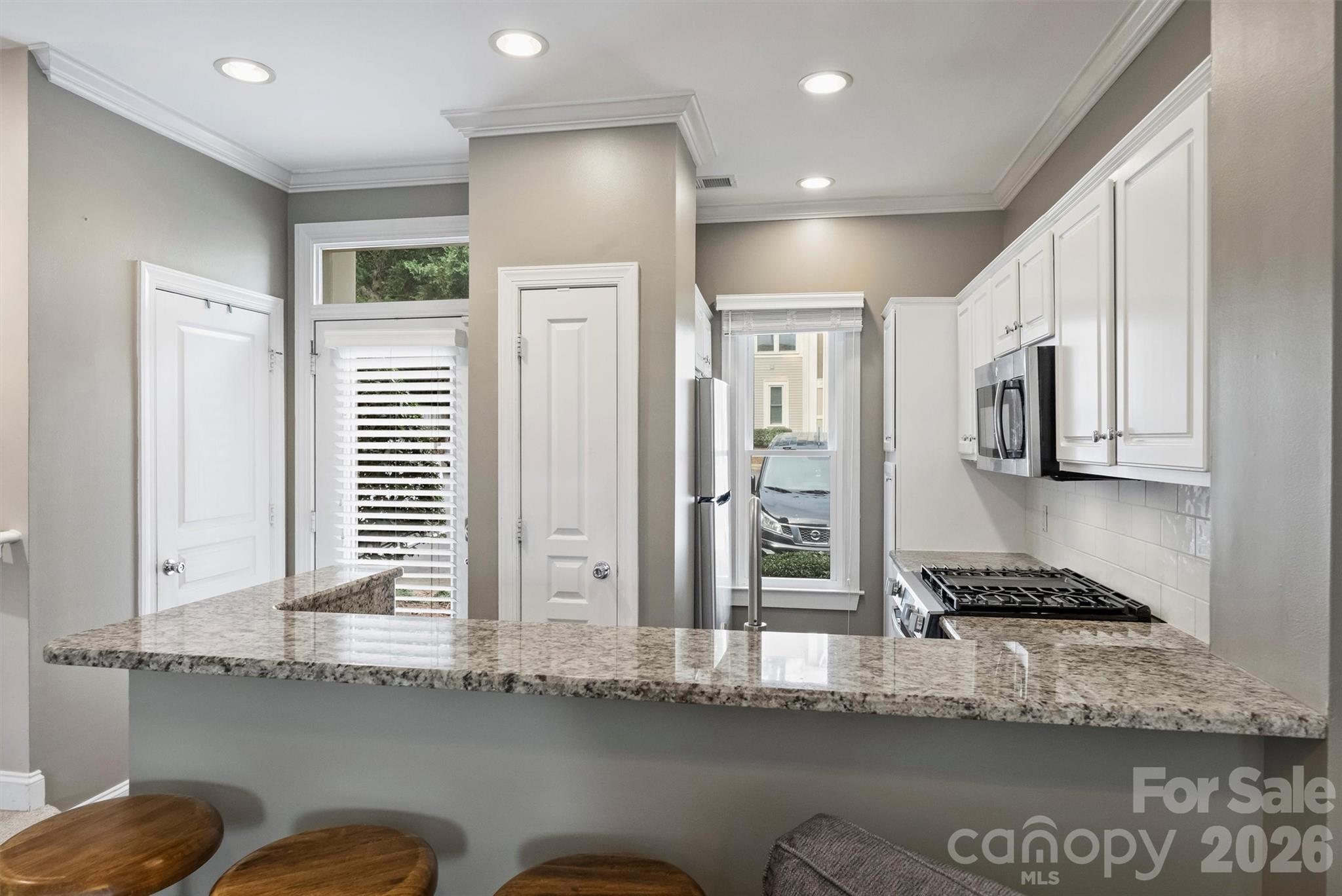 1073 Park West Drive