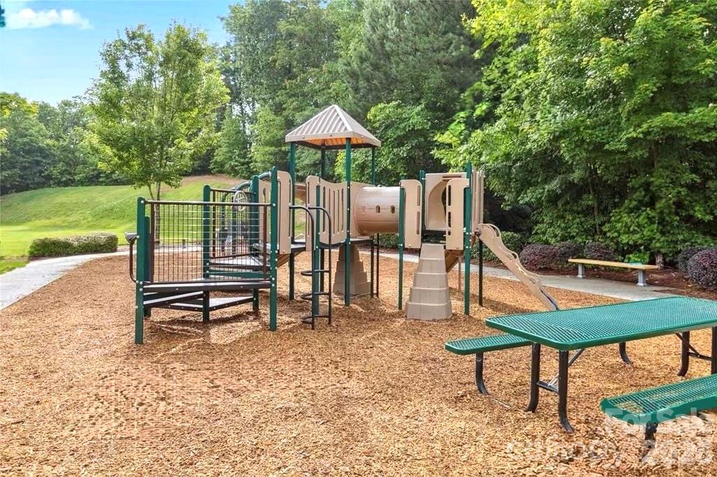 5031 Hamilton Mill Drive