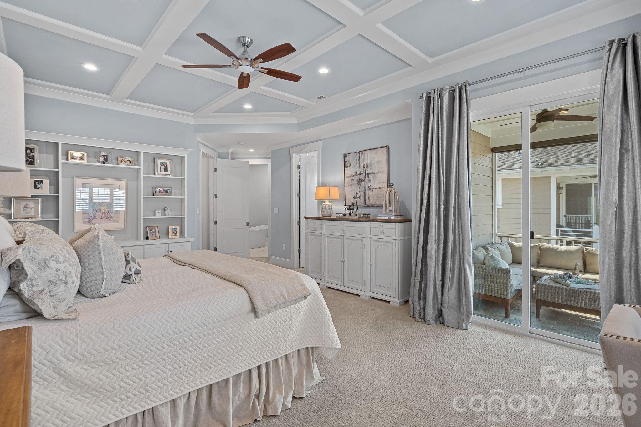 744 Amalfi Drive