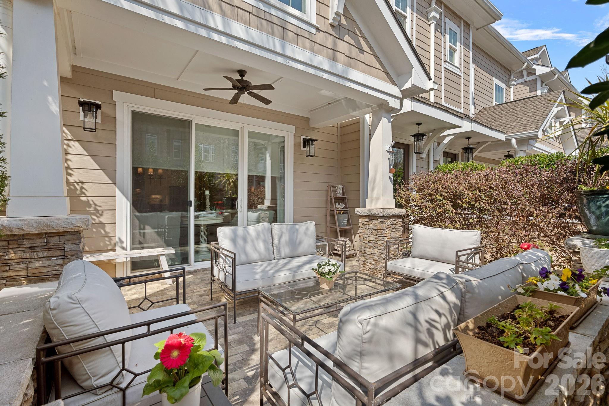 744 Amalfi Drive