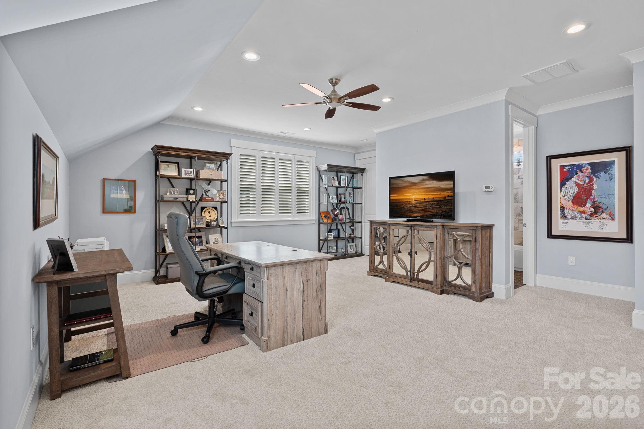 744 Amalfi Drive