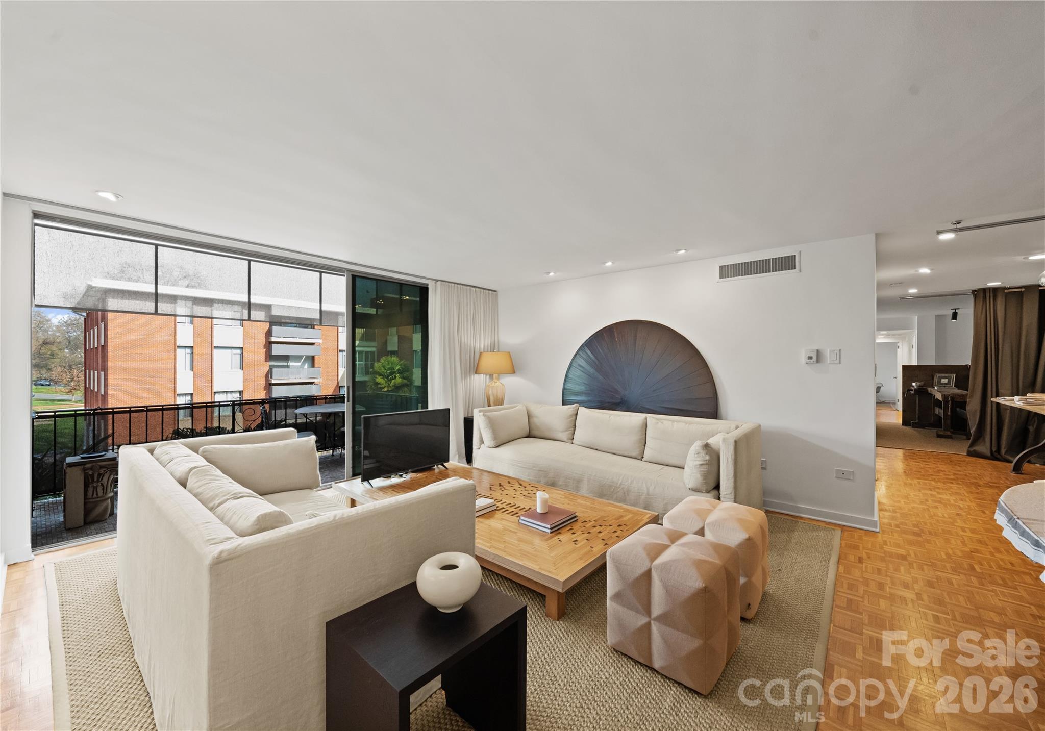 1300 Queens Road