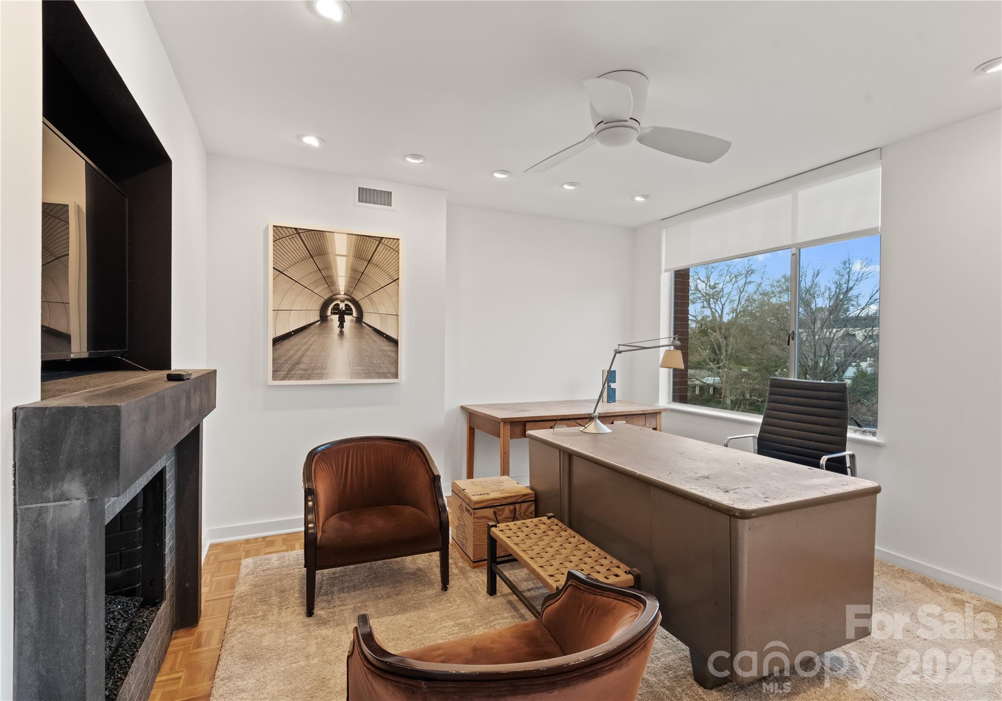 1300 Queens Road