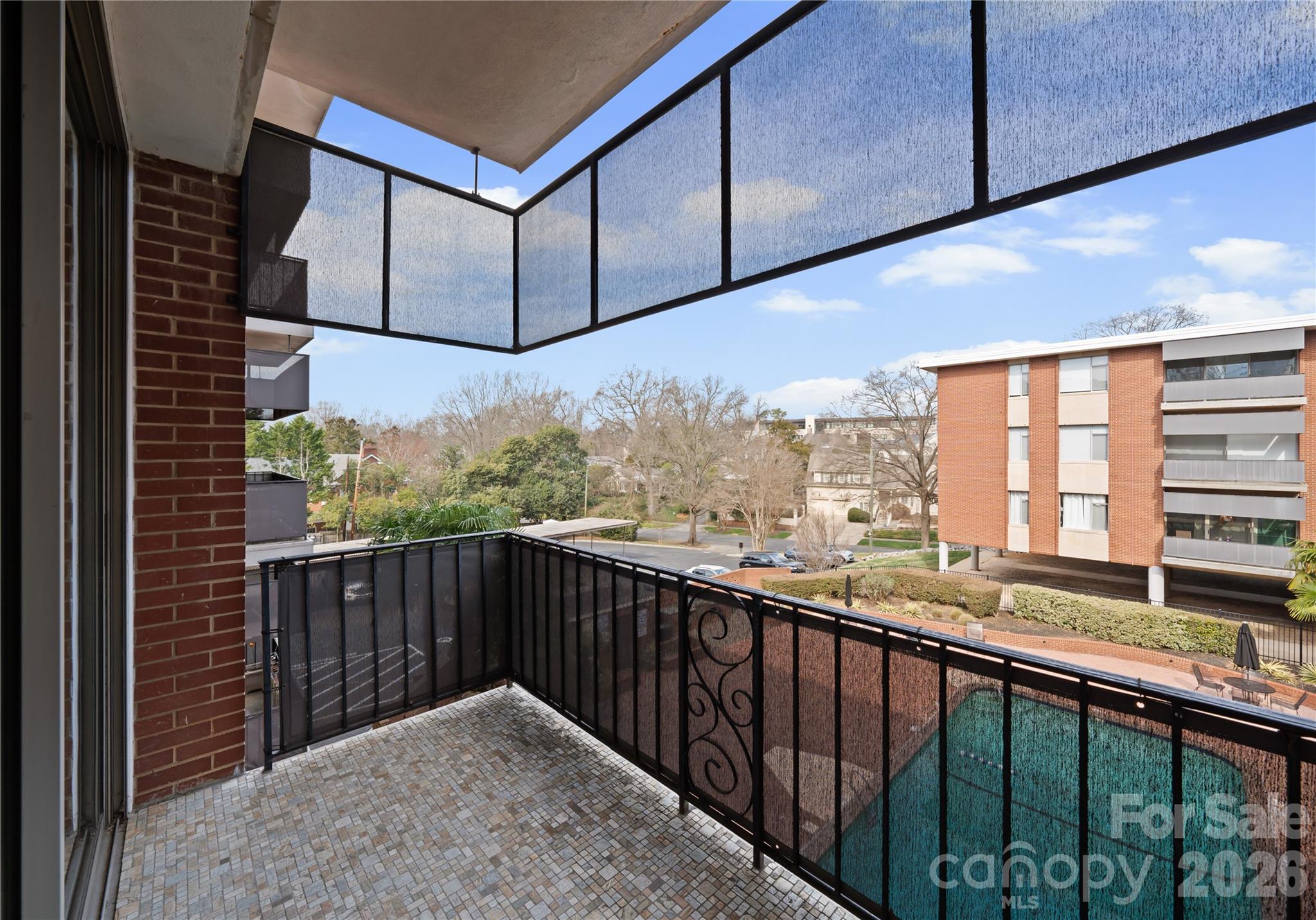 1300 Queens Road