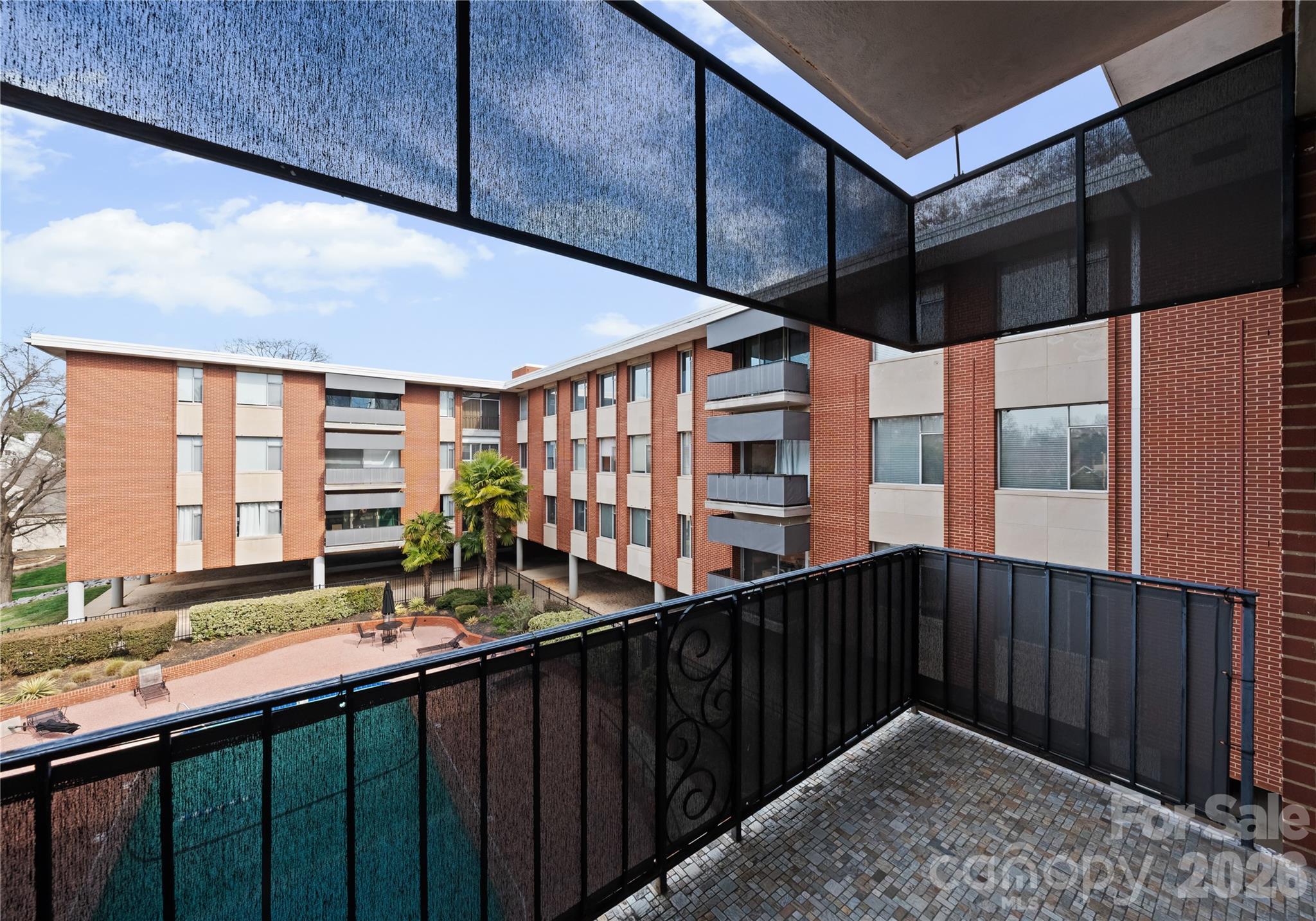 1300 Queens Road