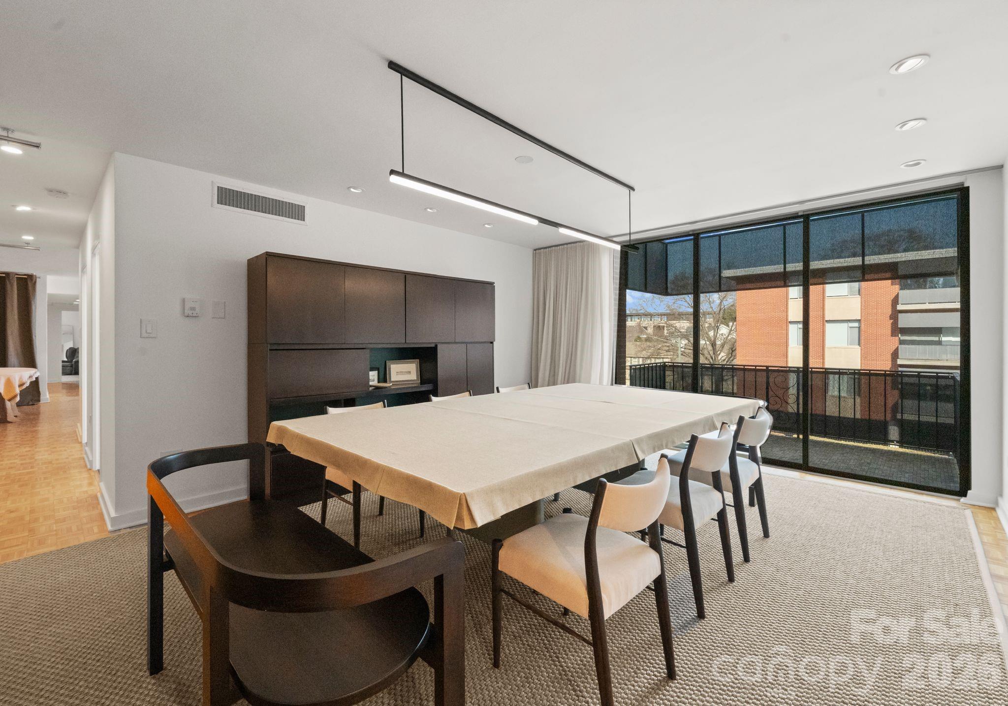 1300 Queens Road