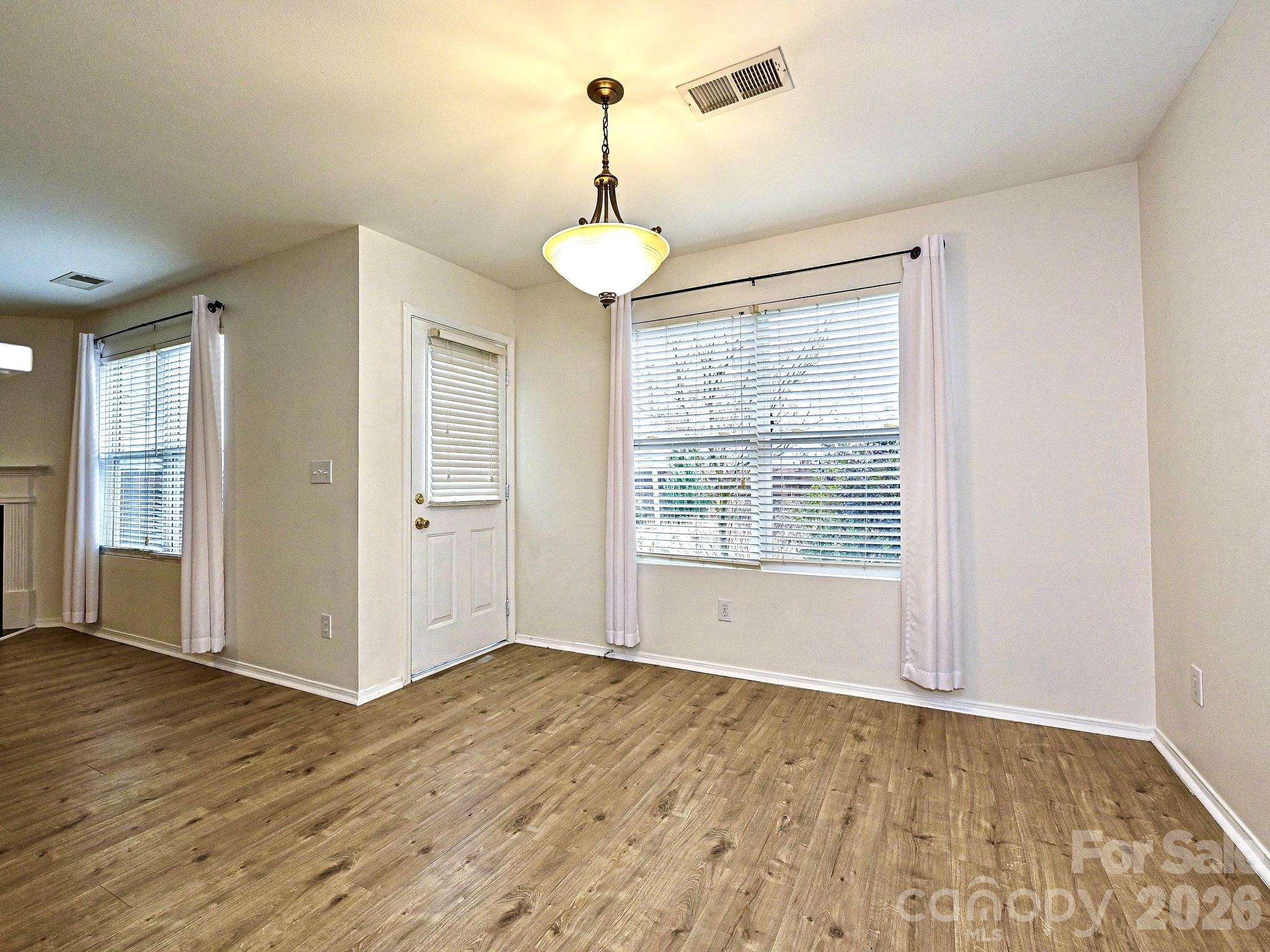 8712 Westhope Street