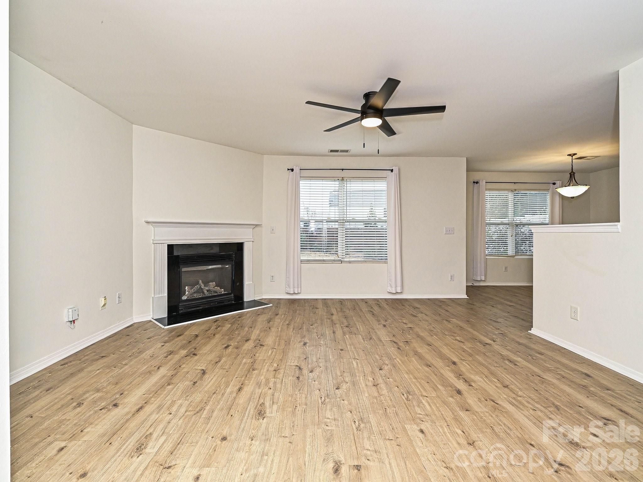 8712 Westhope Street