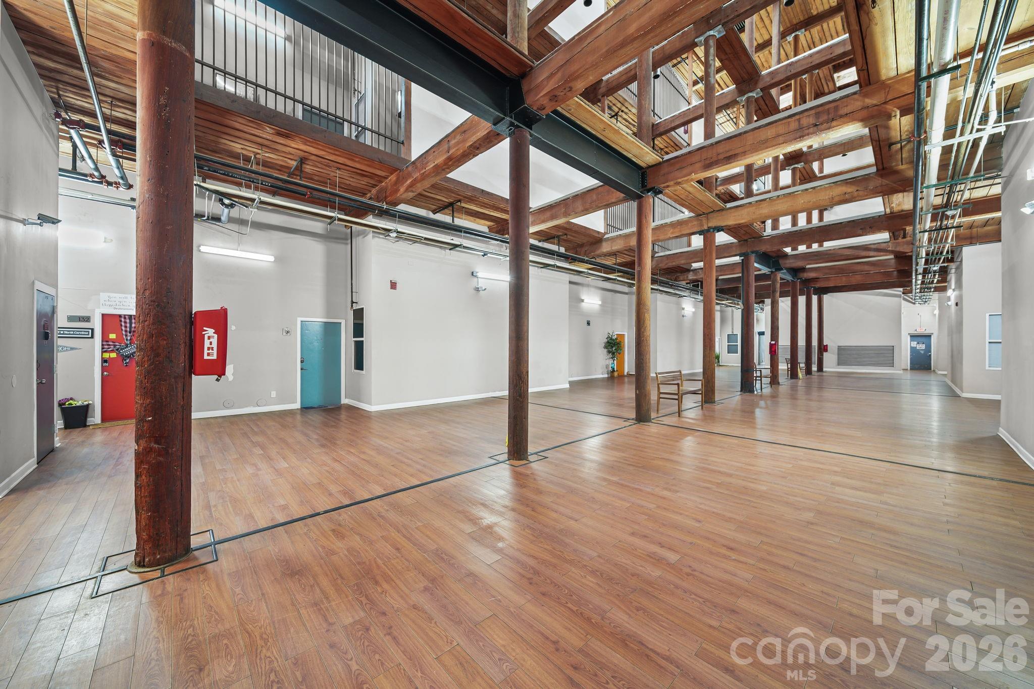 201 S Hoskins Road Unit: 129