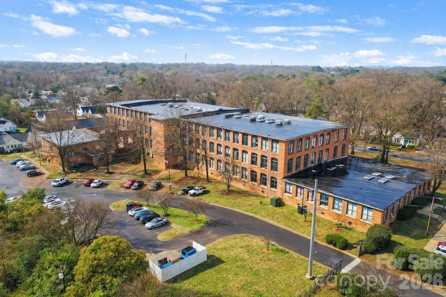 201 S Hoskins Road Unit: 129