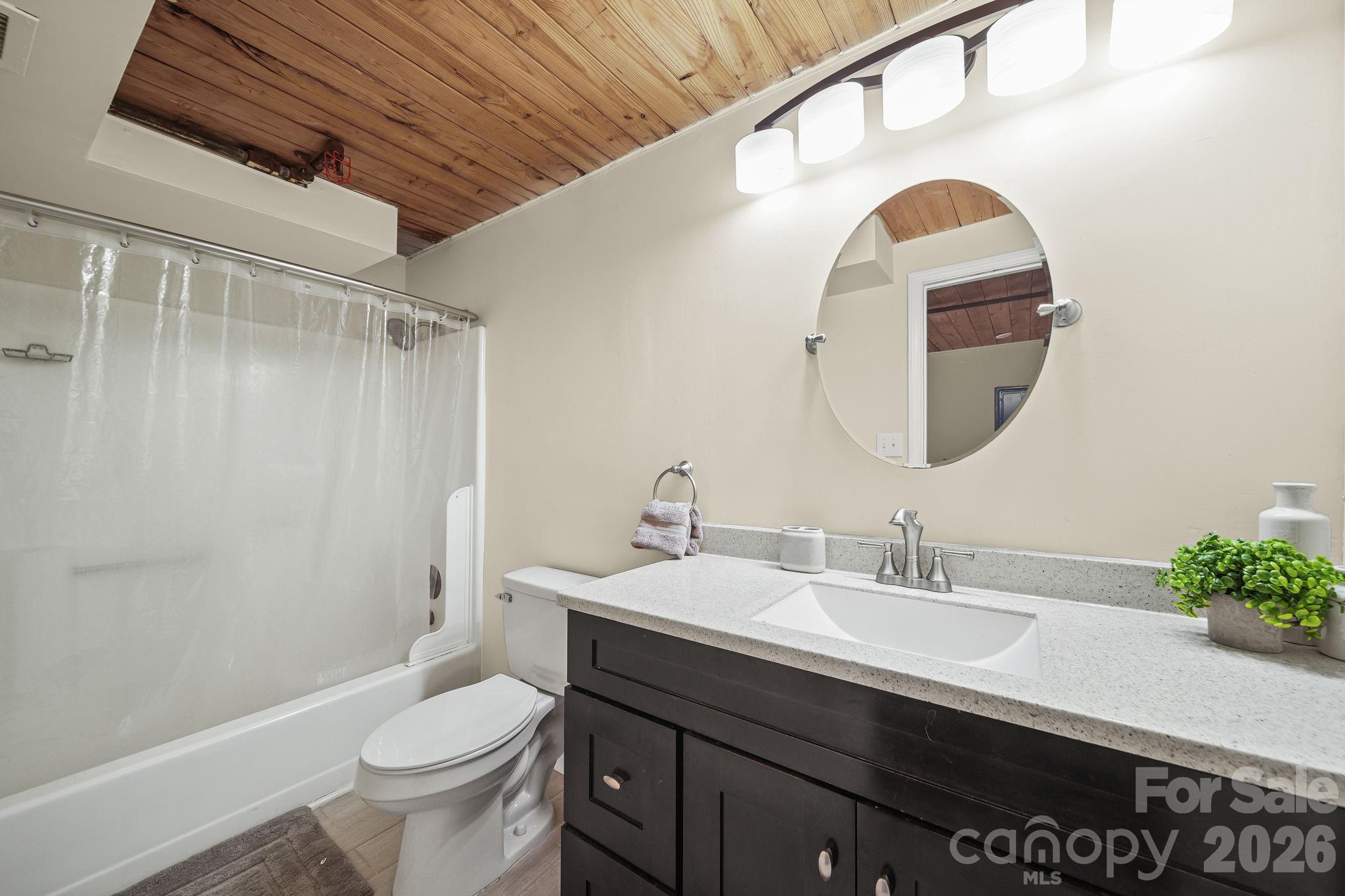 201 S Hoskins Road Unit: 129