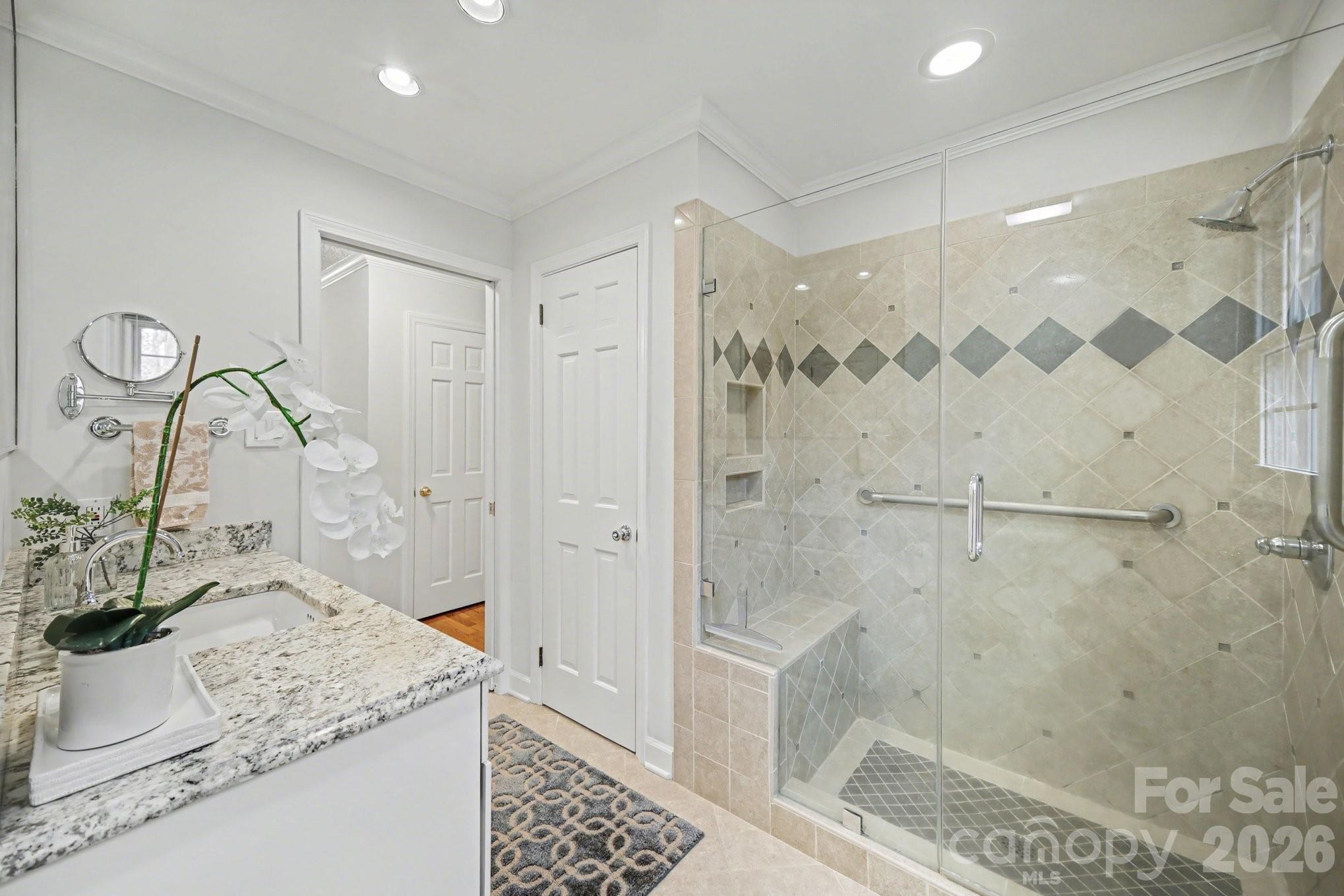 12900 Ruthhaven Drive