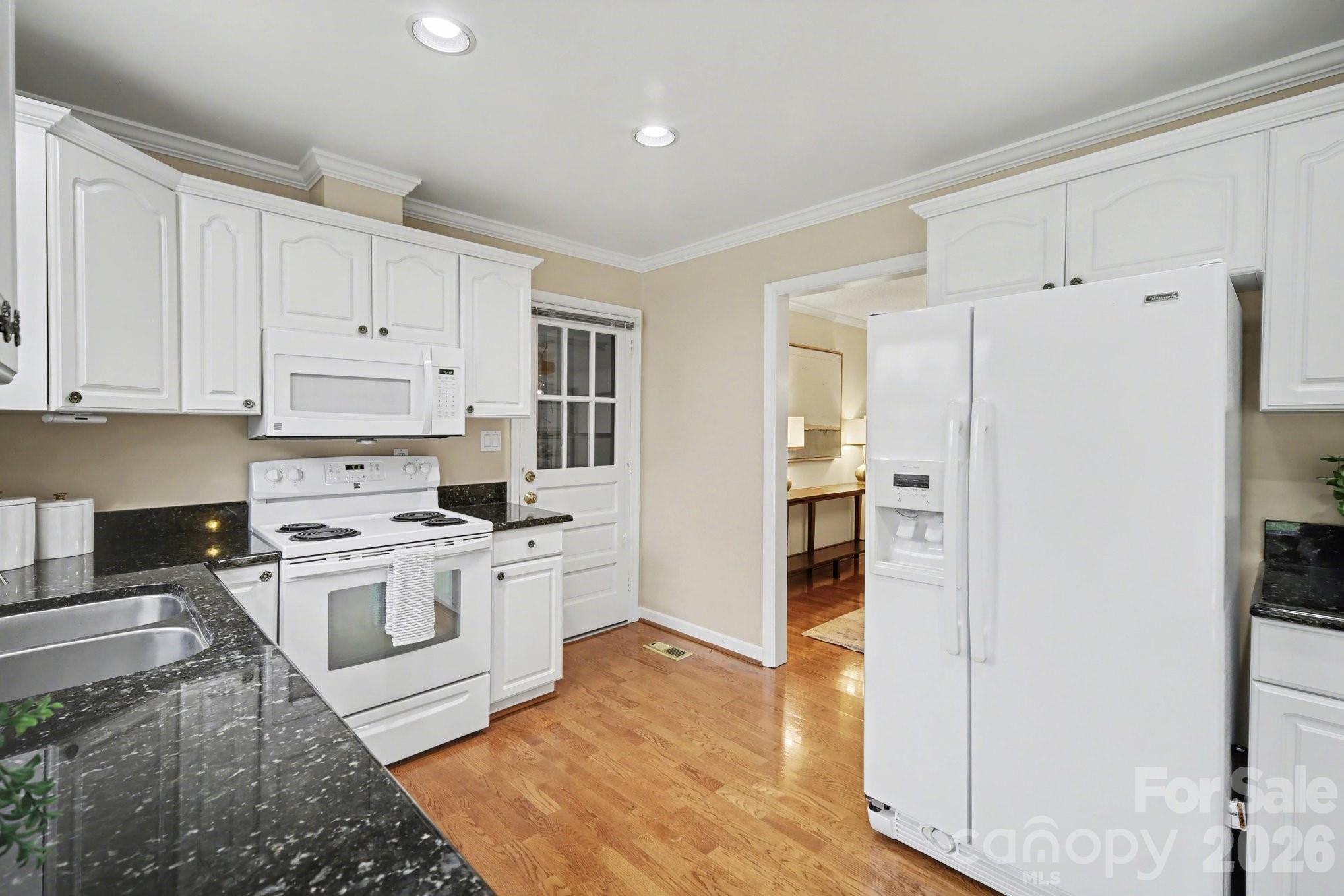 12900 Ruthhaven Drive