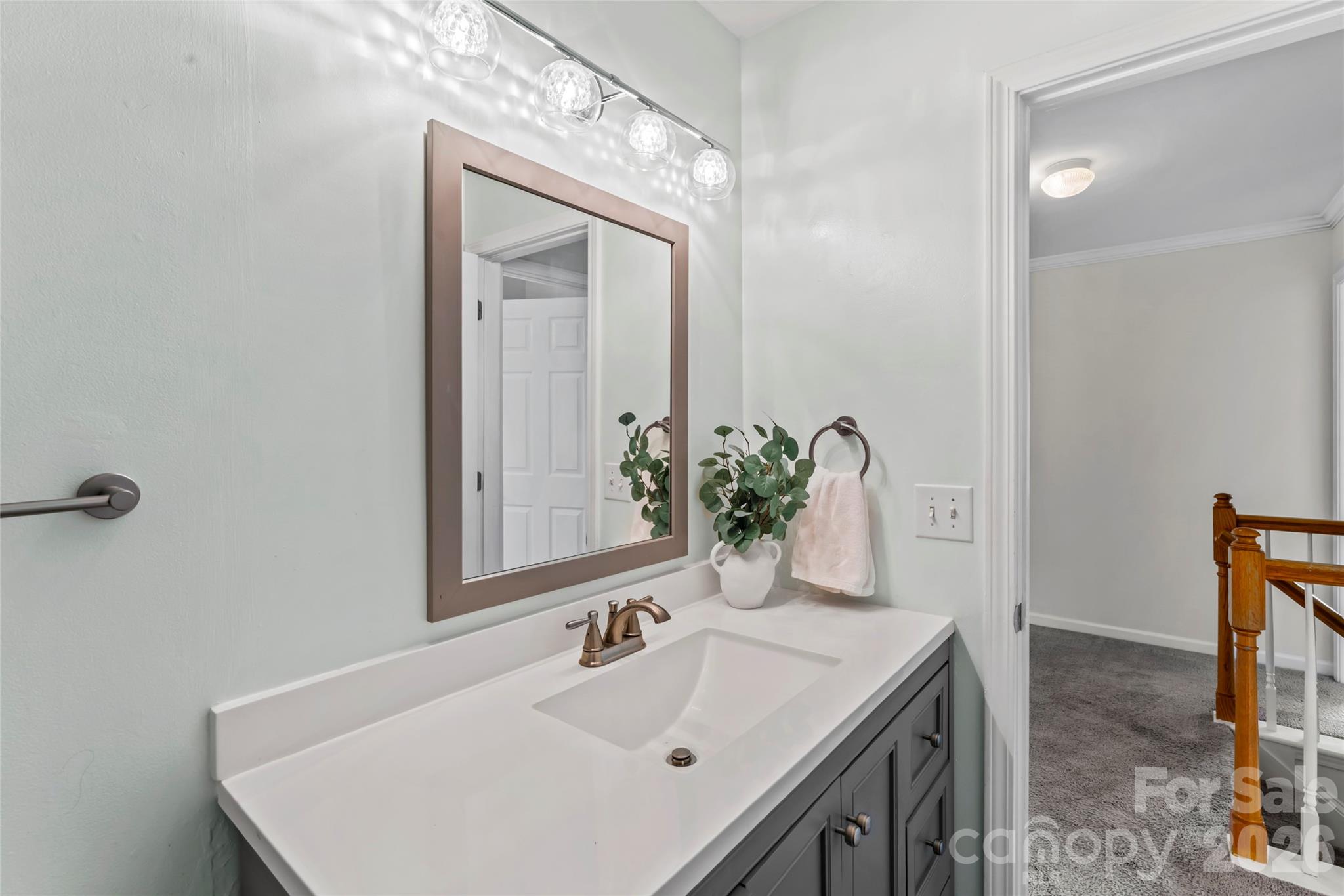 112 S Audubon Avenue