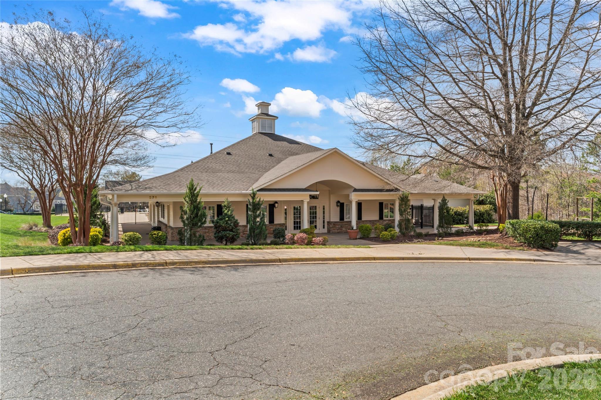 112 S Audubon Avenue