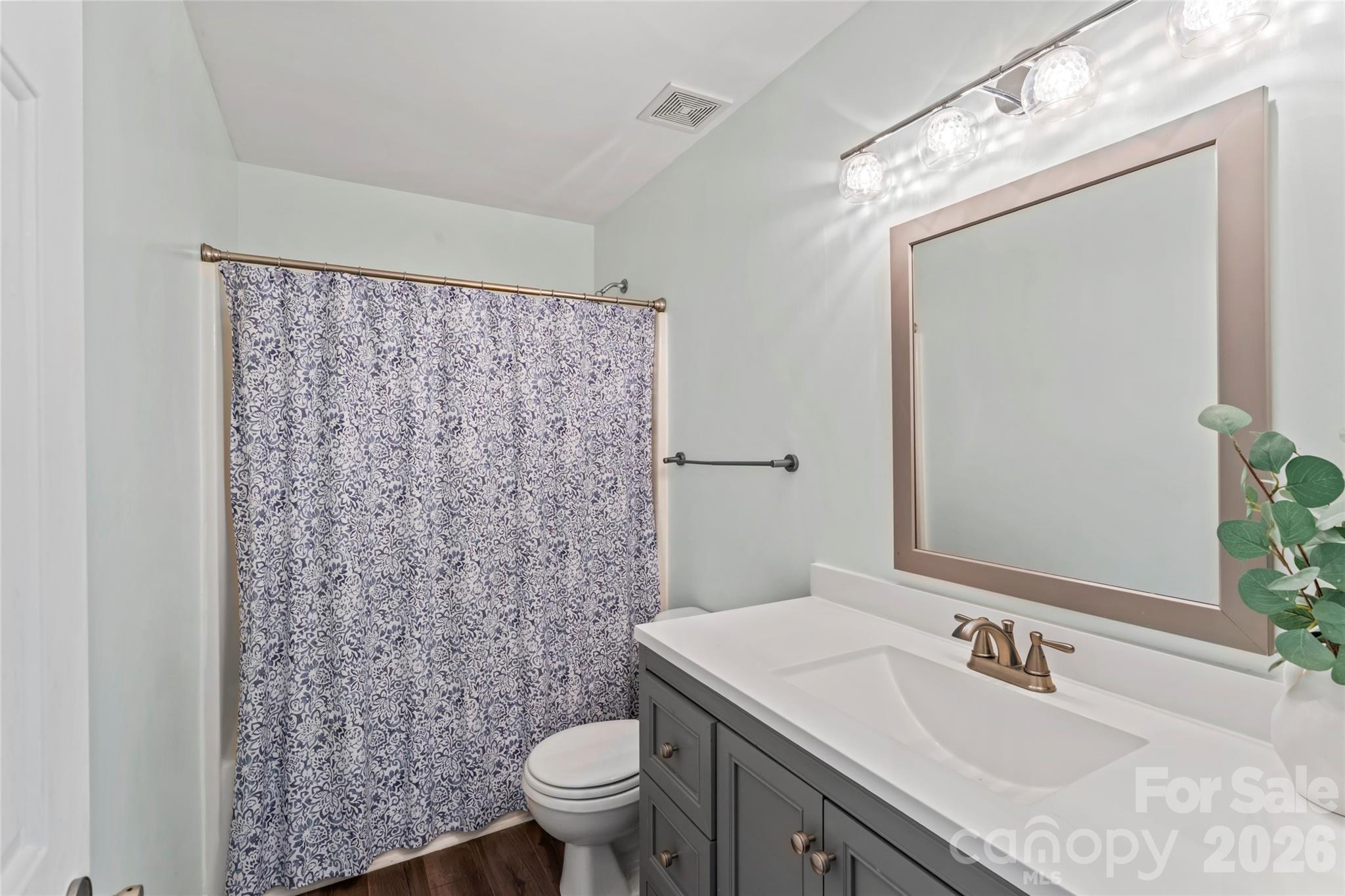 112 S Audubon Avenue
