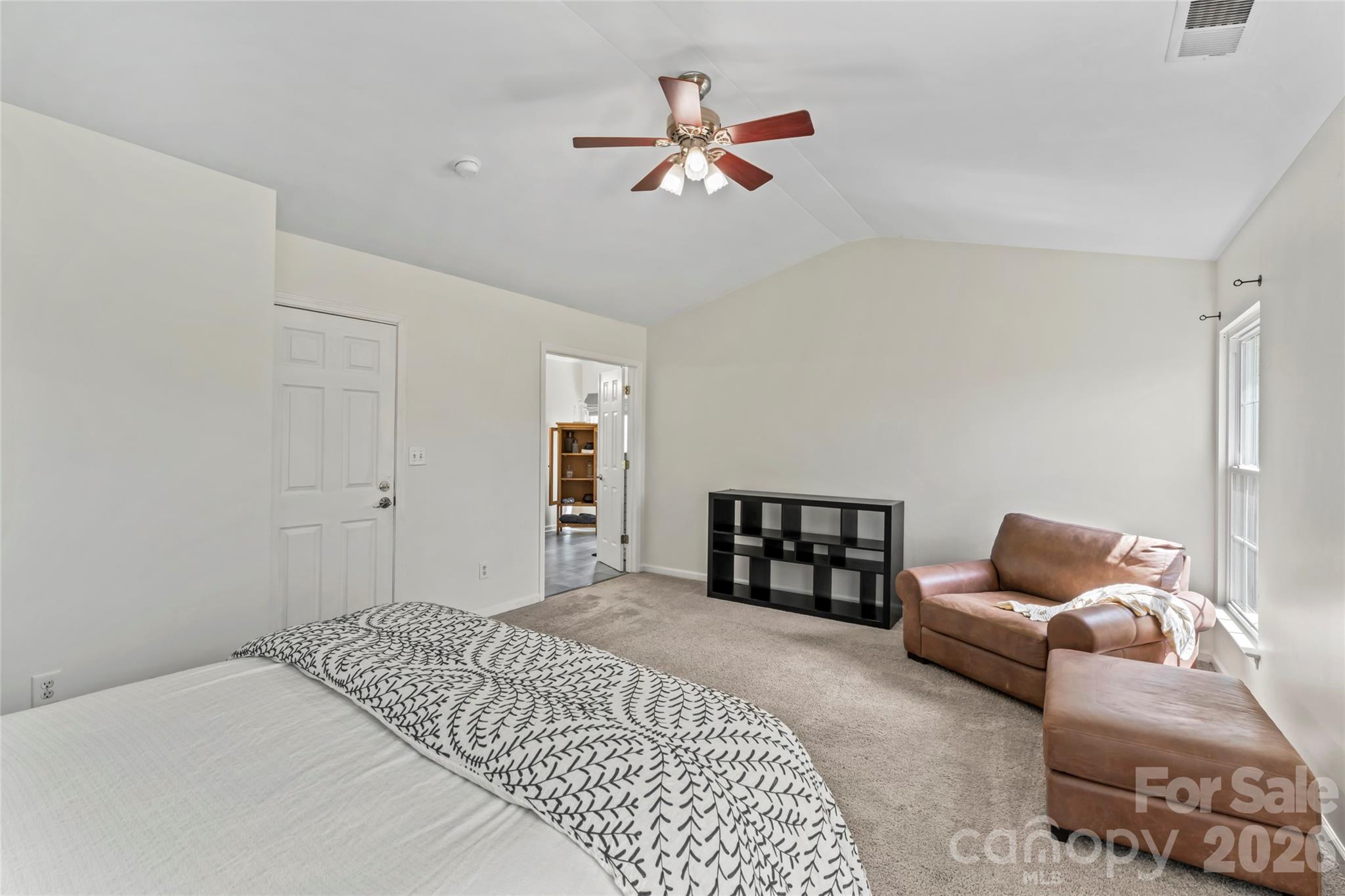 112 S Audubon Avenue