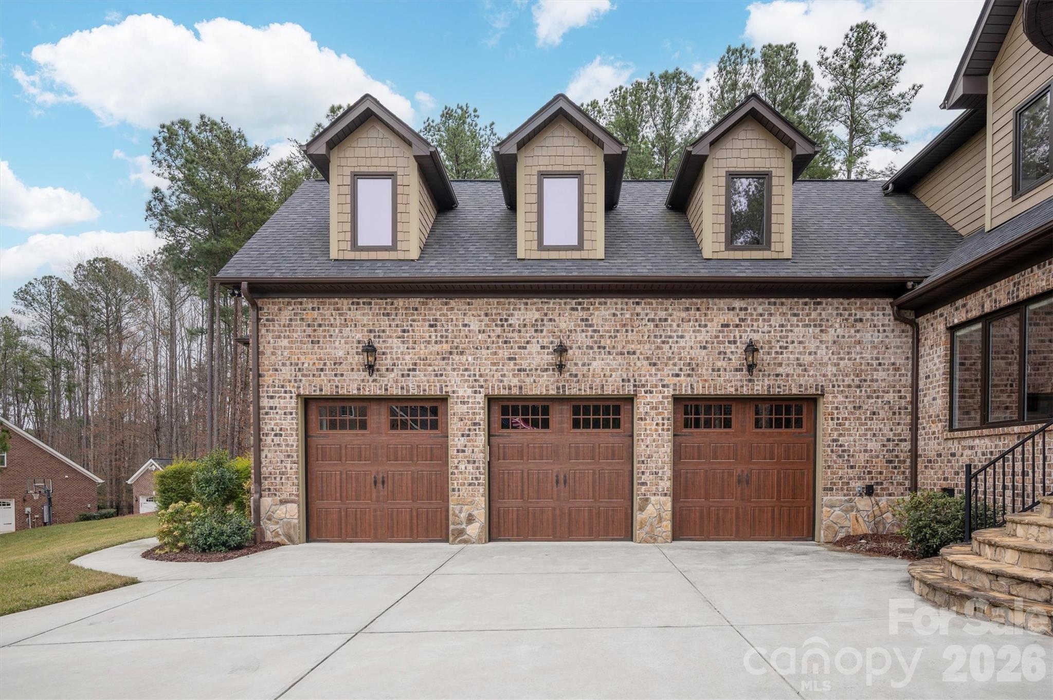 7946 Norman Pointe Drive