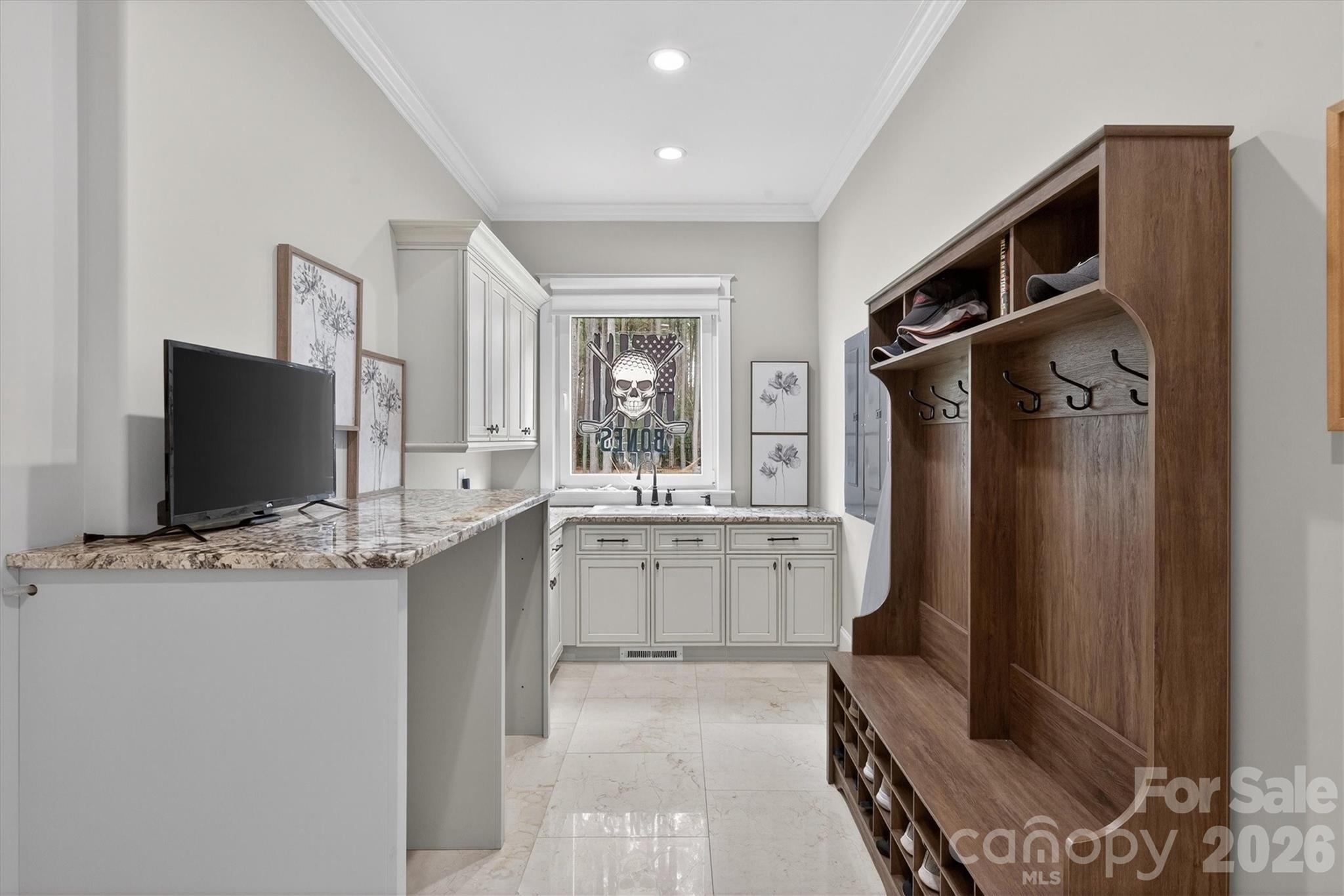 7946 Norman Pointe Drive