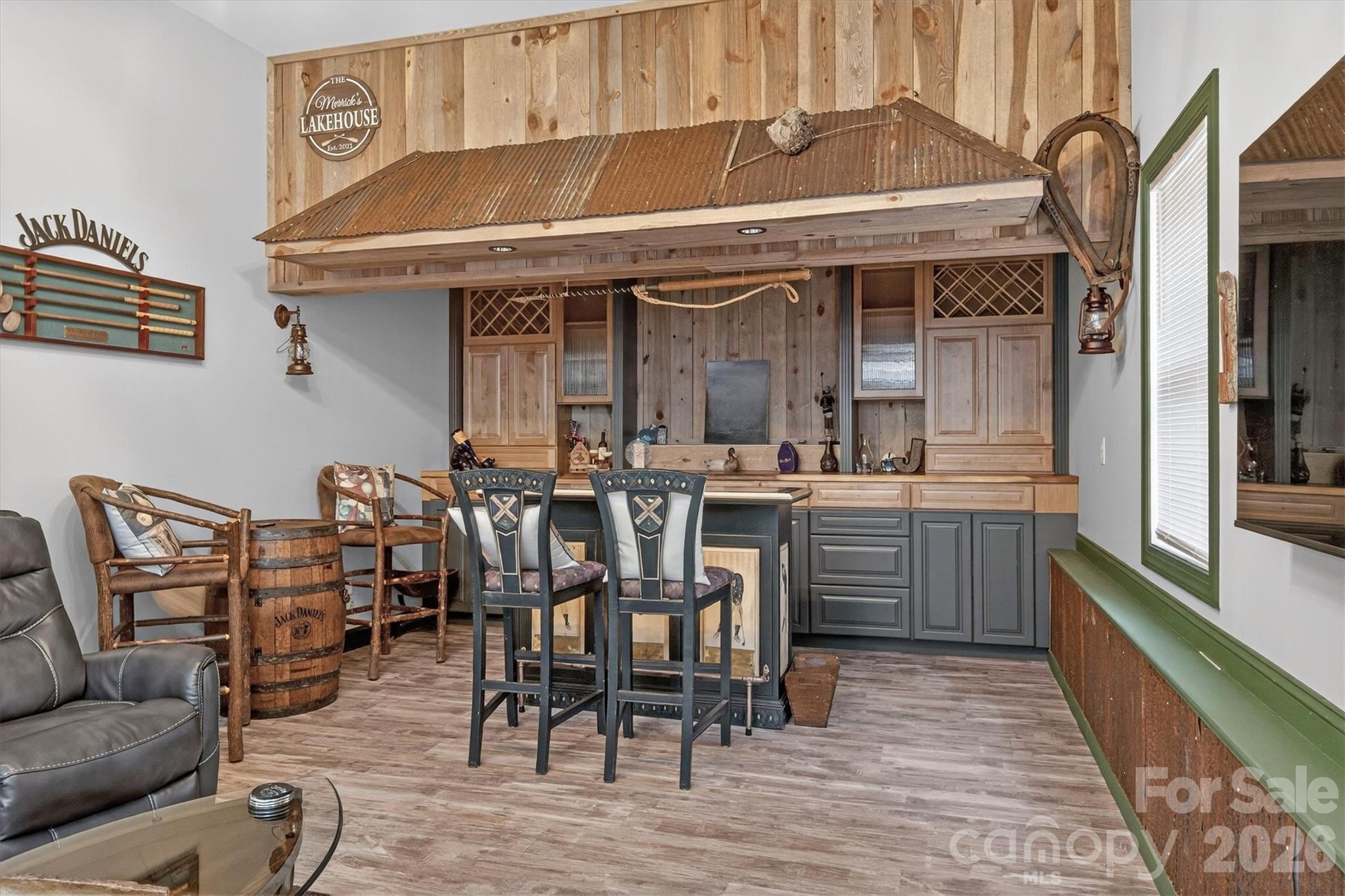 7946 Norman Pointe Drive