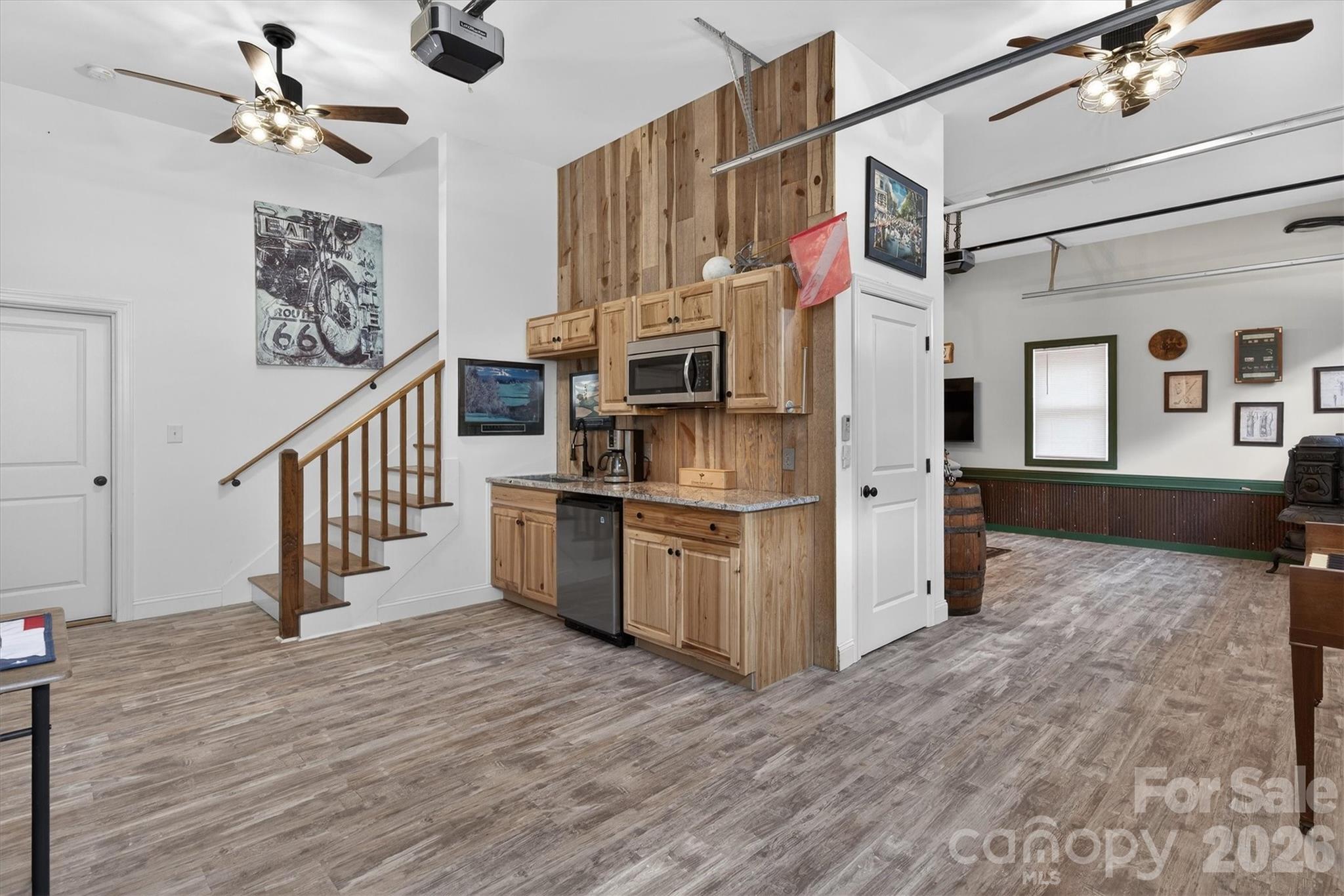 7946 Norman Pointe Drive