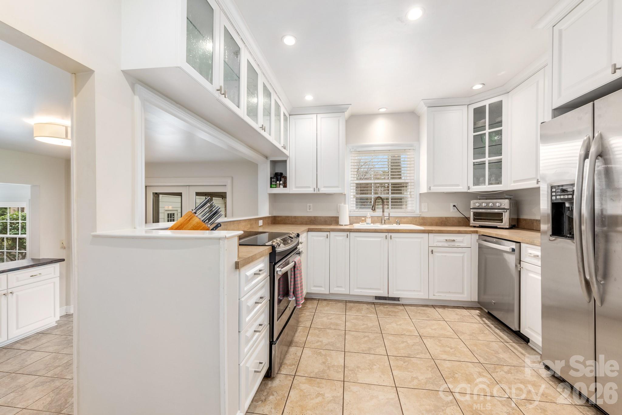 6929 Knightswood Drive