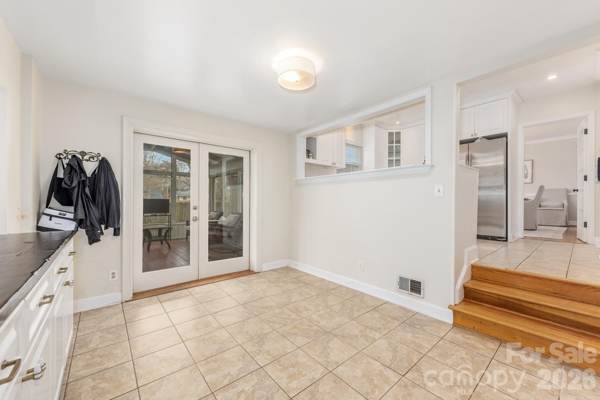 6929 Knightswood Drive