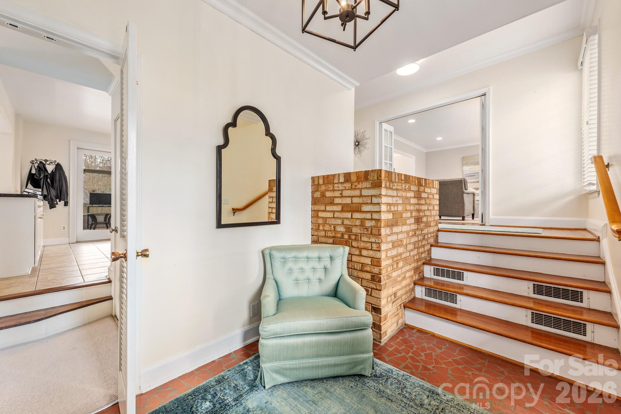 6929 Knightswood Drive