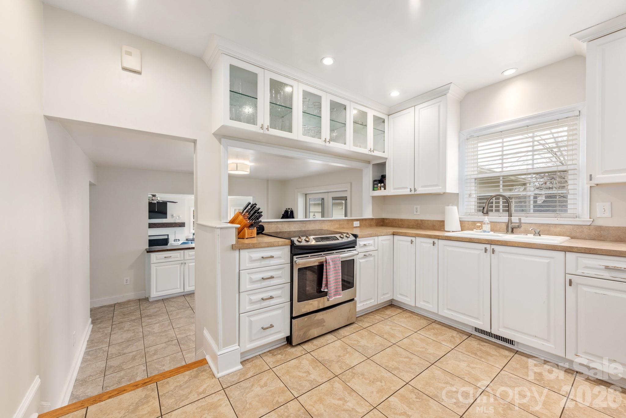 6929 Knightswood Drive