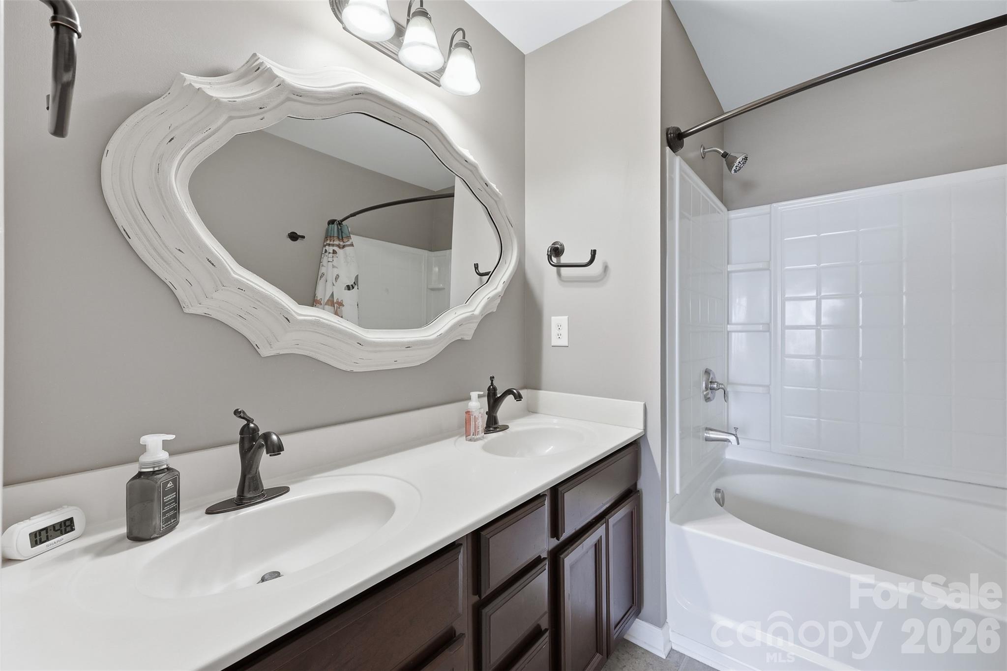 3096 Des Prez Avenue