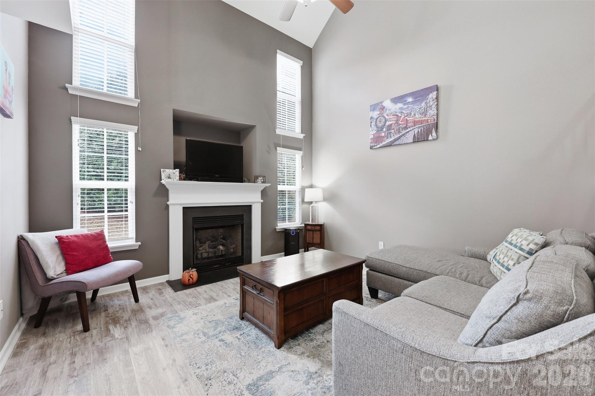 3096 Des Prez Avenue