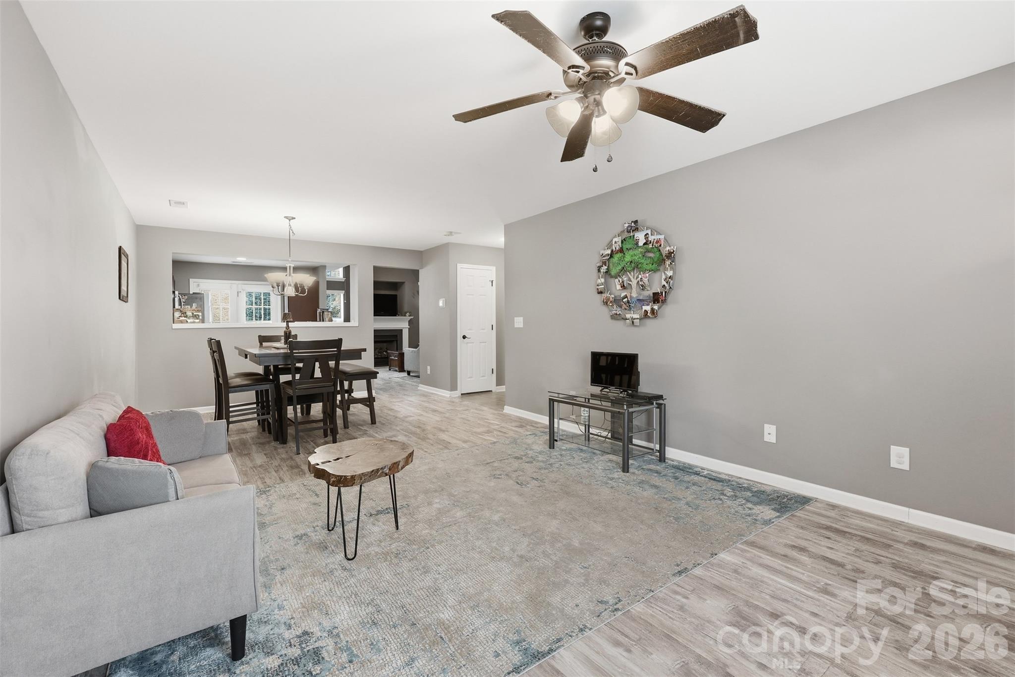 3096 Des Prez Avenue