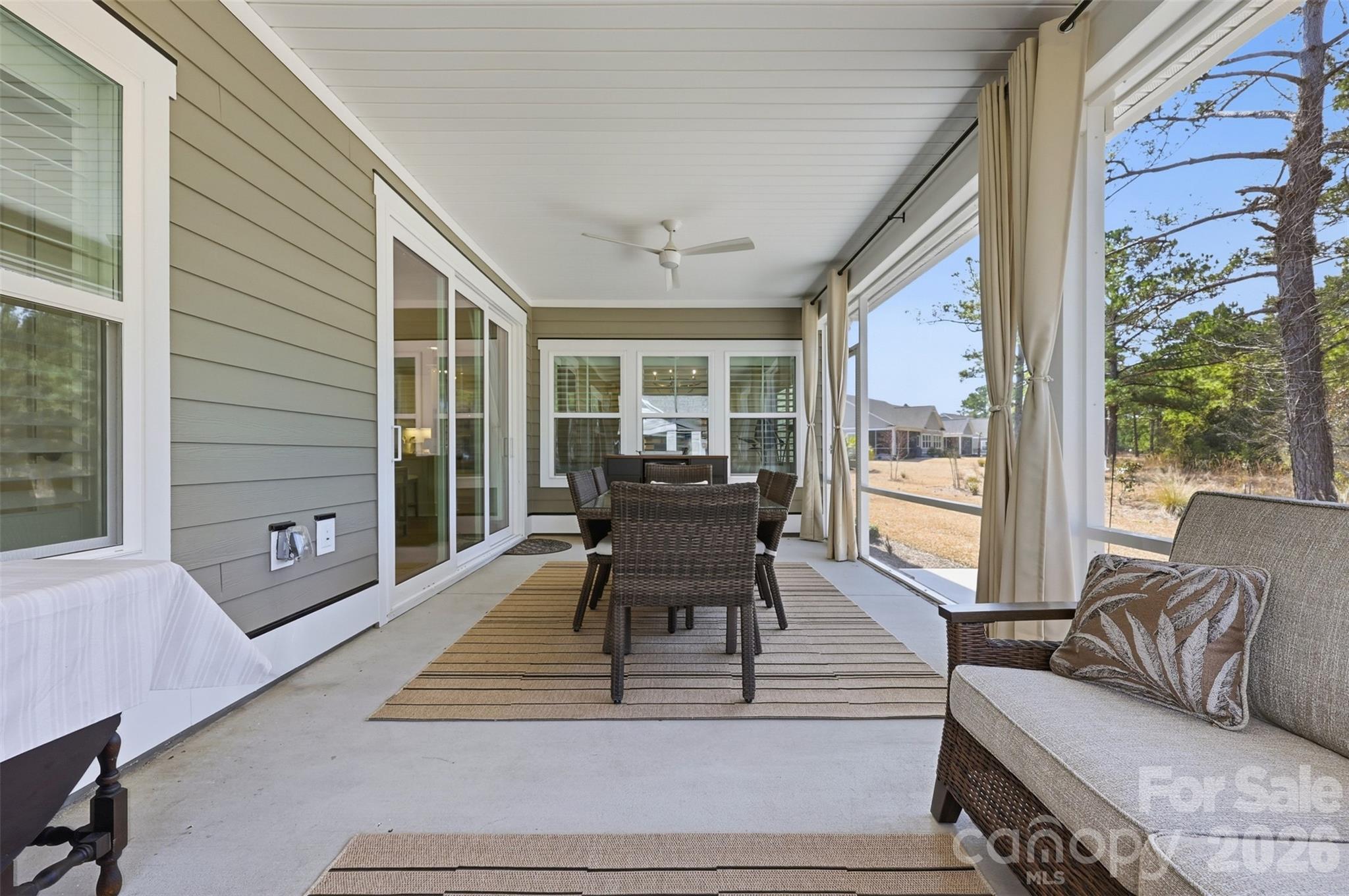 1064 SW Mayfair Way